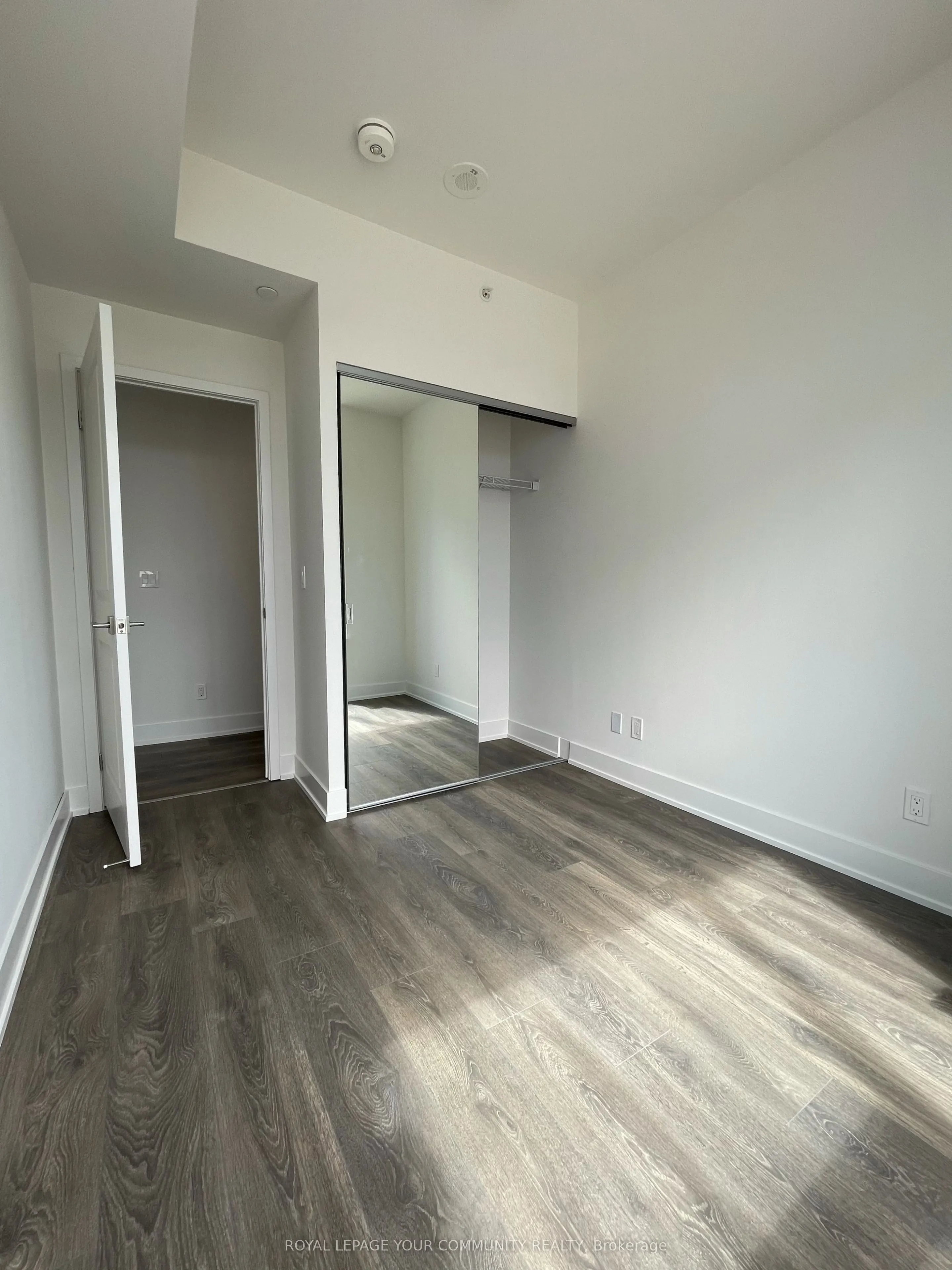 297 Oak Walk Drive, #604