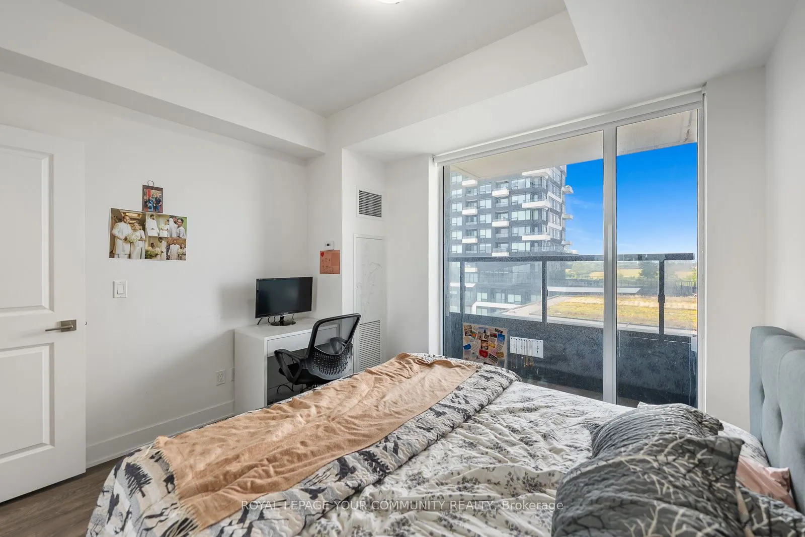 297 Oak Walk Drive, #604