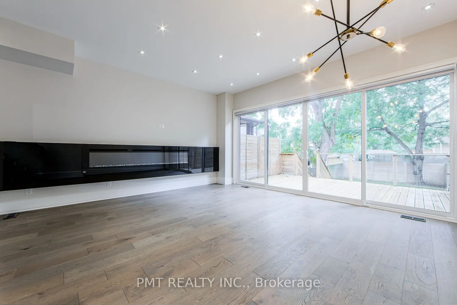 435 Valermo Drive