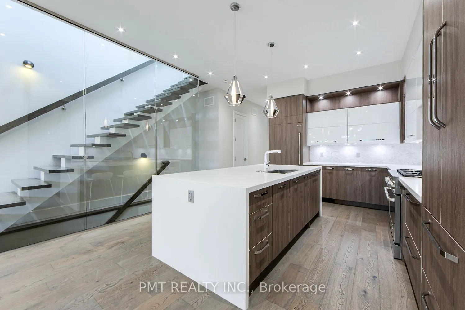 435 Valermo Drive