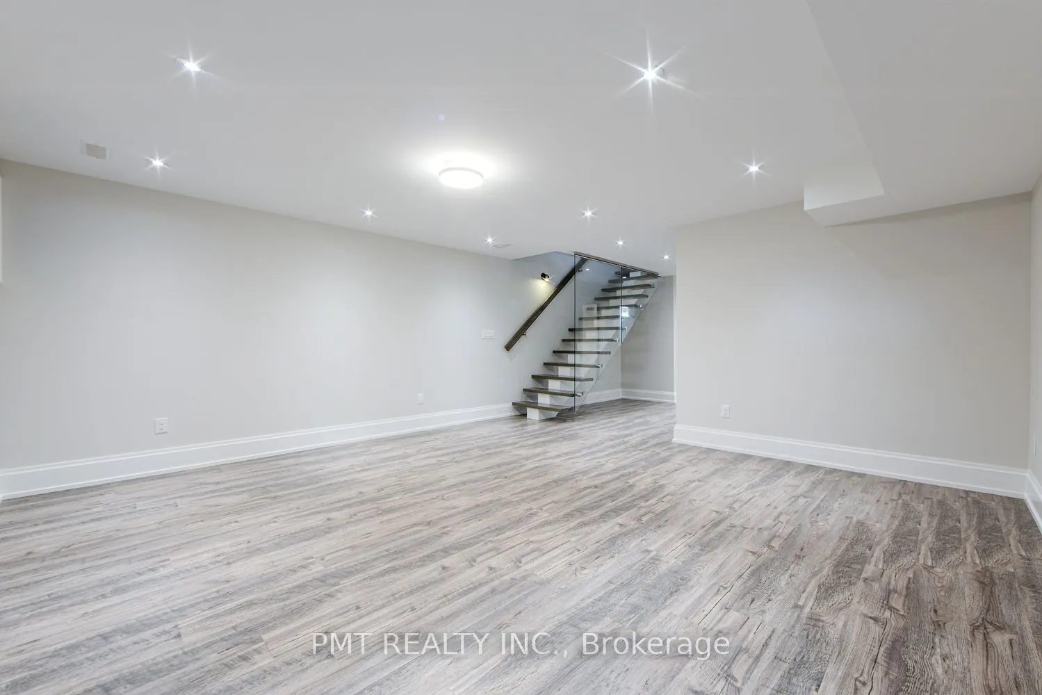 435 Valermo Drive