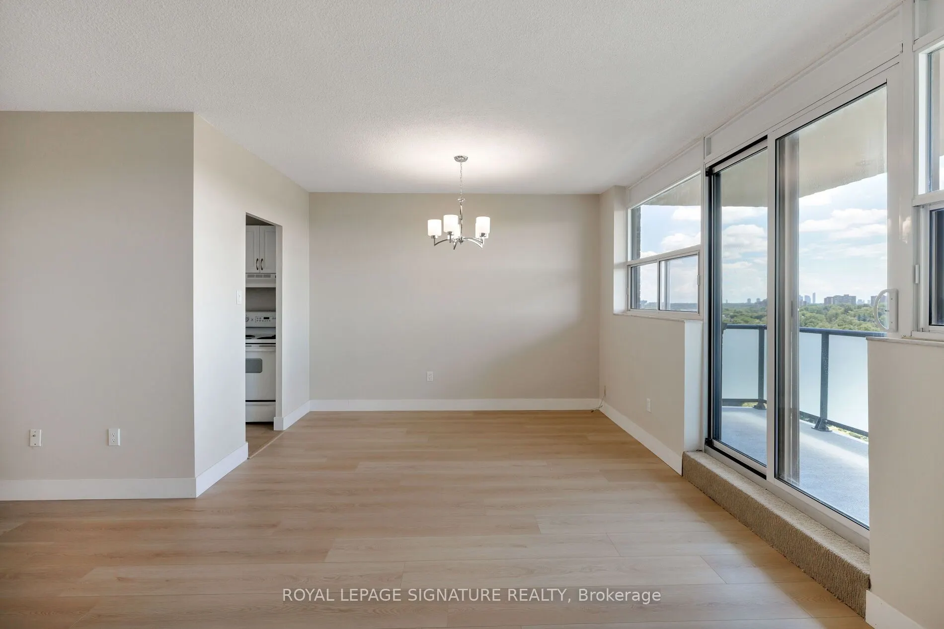 2130 Weston Road, #PH5