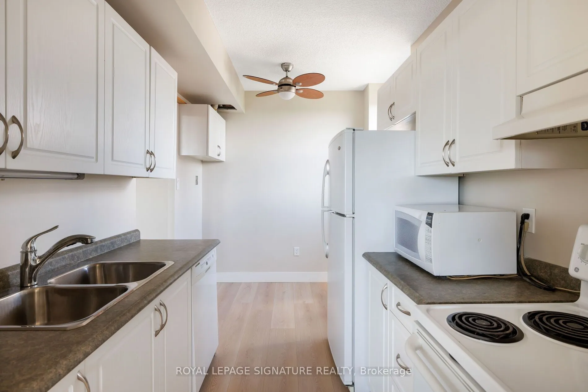 2130 Weston Road, #PH5