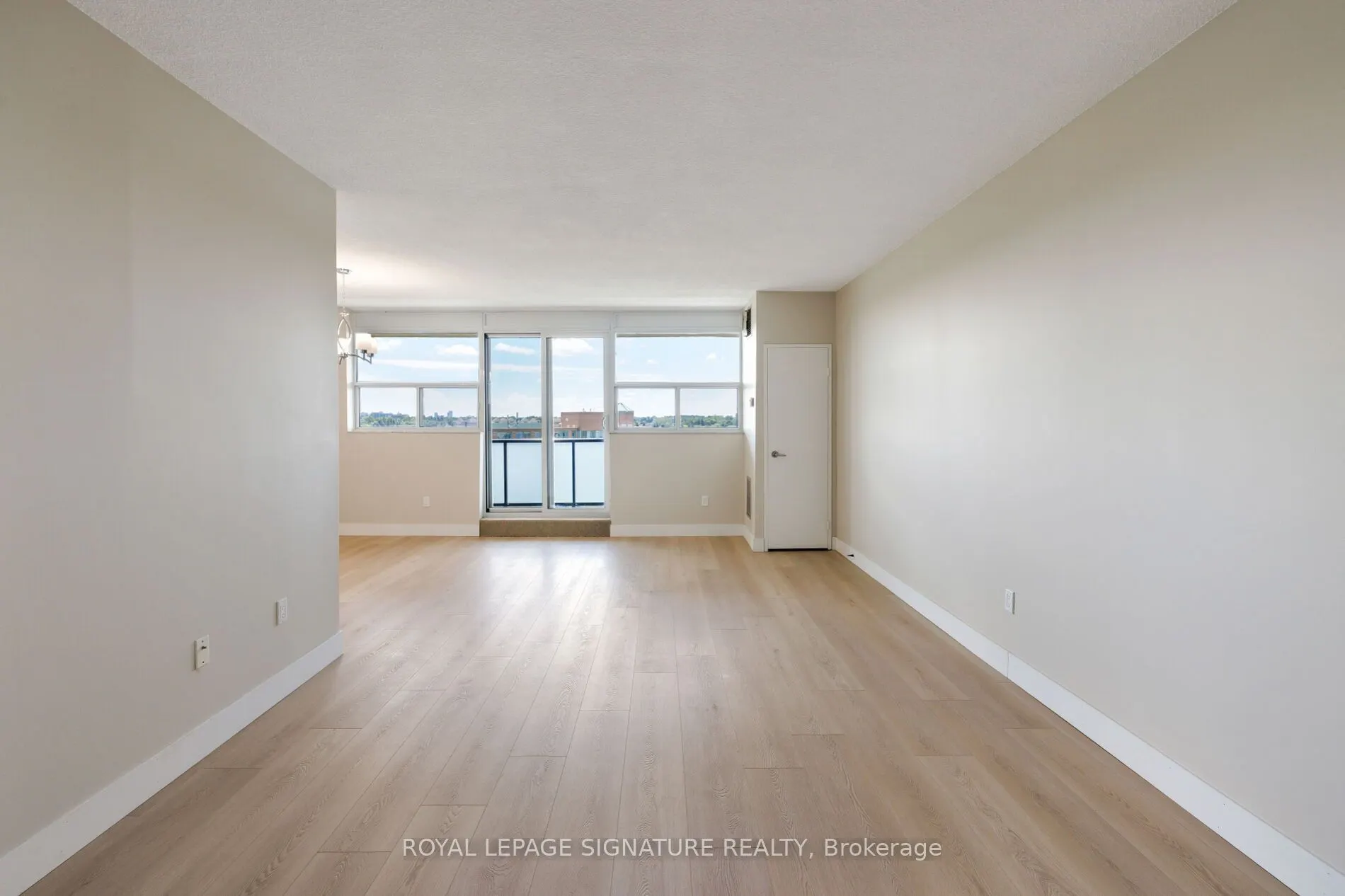 2130 Weston Road, #PH5