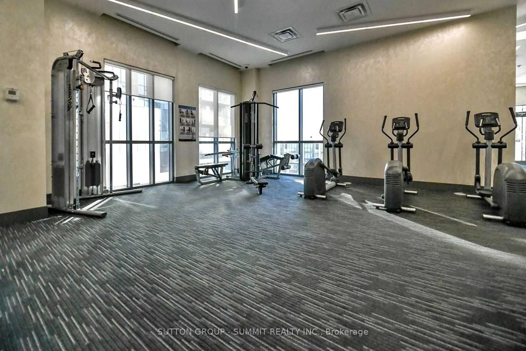 5033 Four Springs Avenue, #811