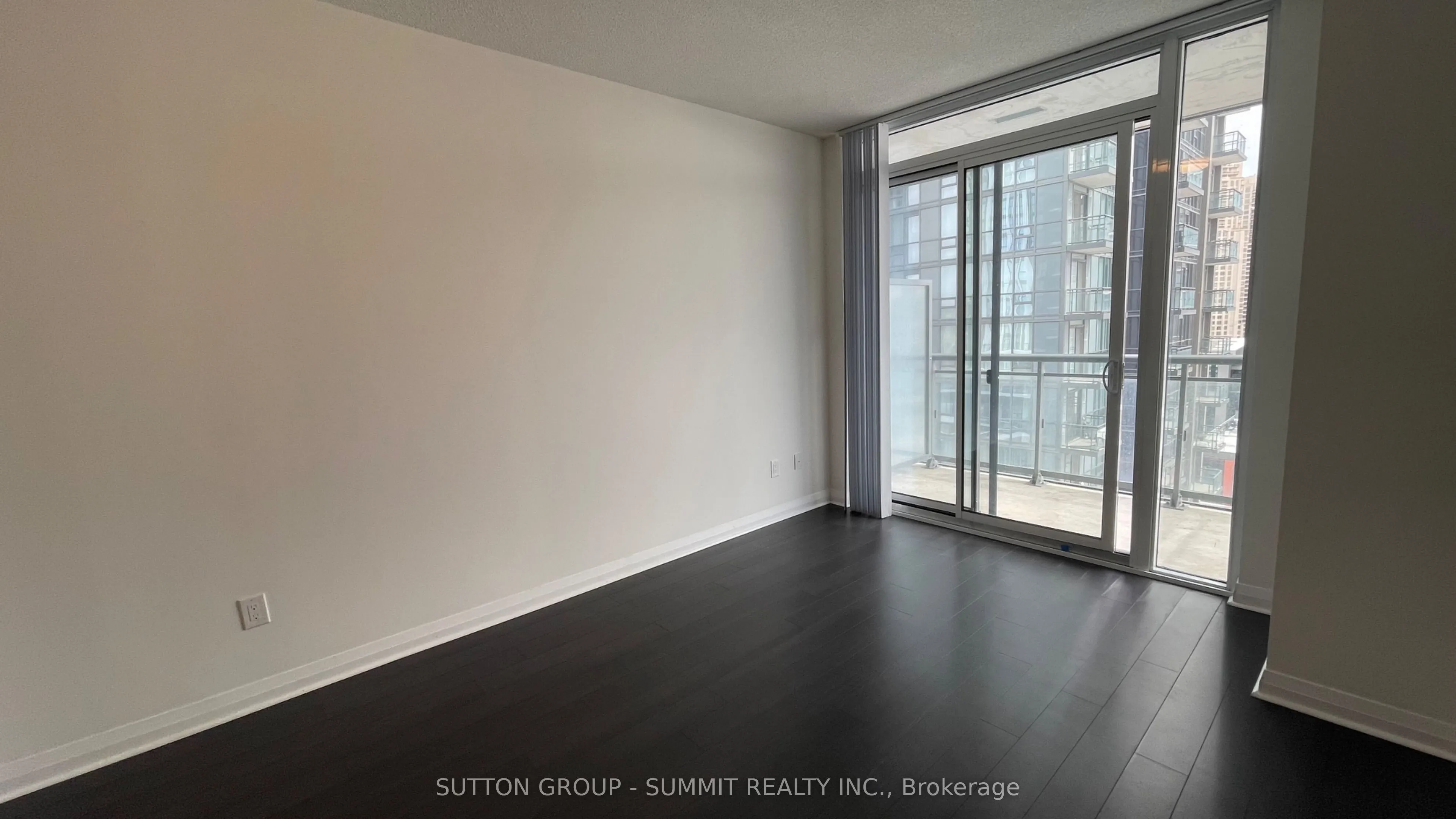 5033 Four Springs Avenue, #811