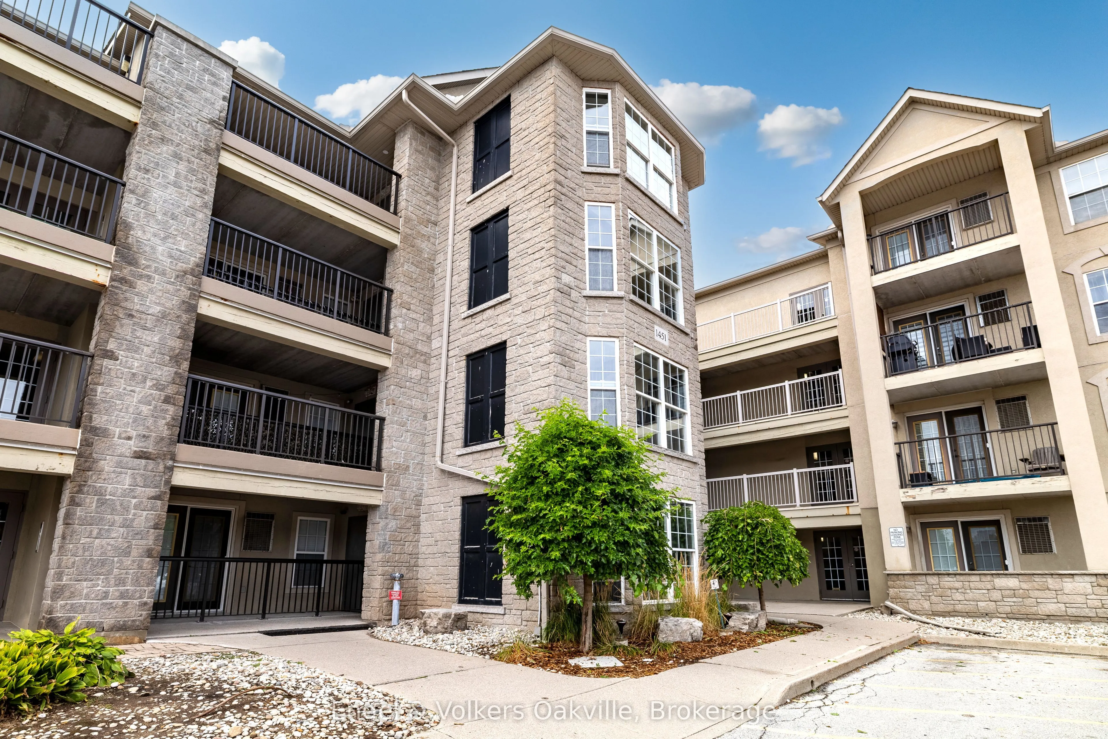 1451 Walker's Line, #411