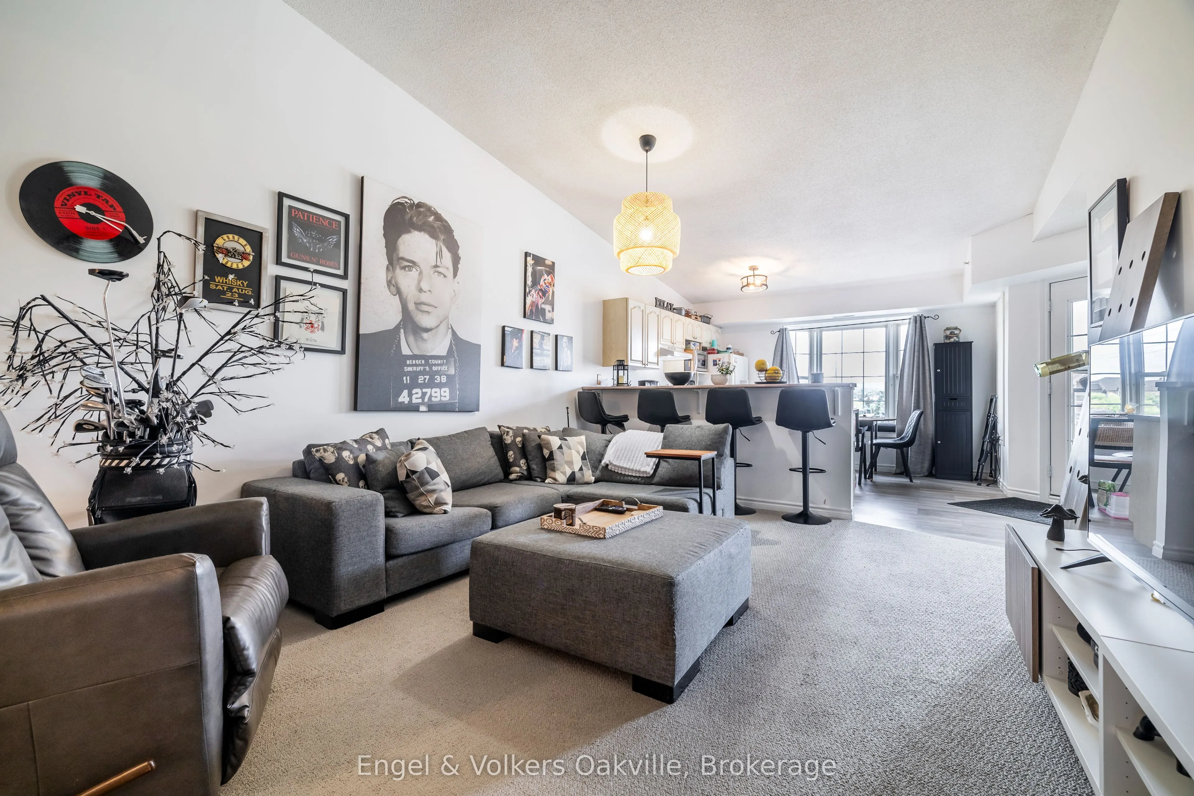 1451 Walker's Line, #411