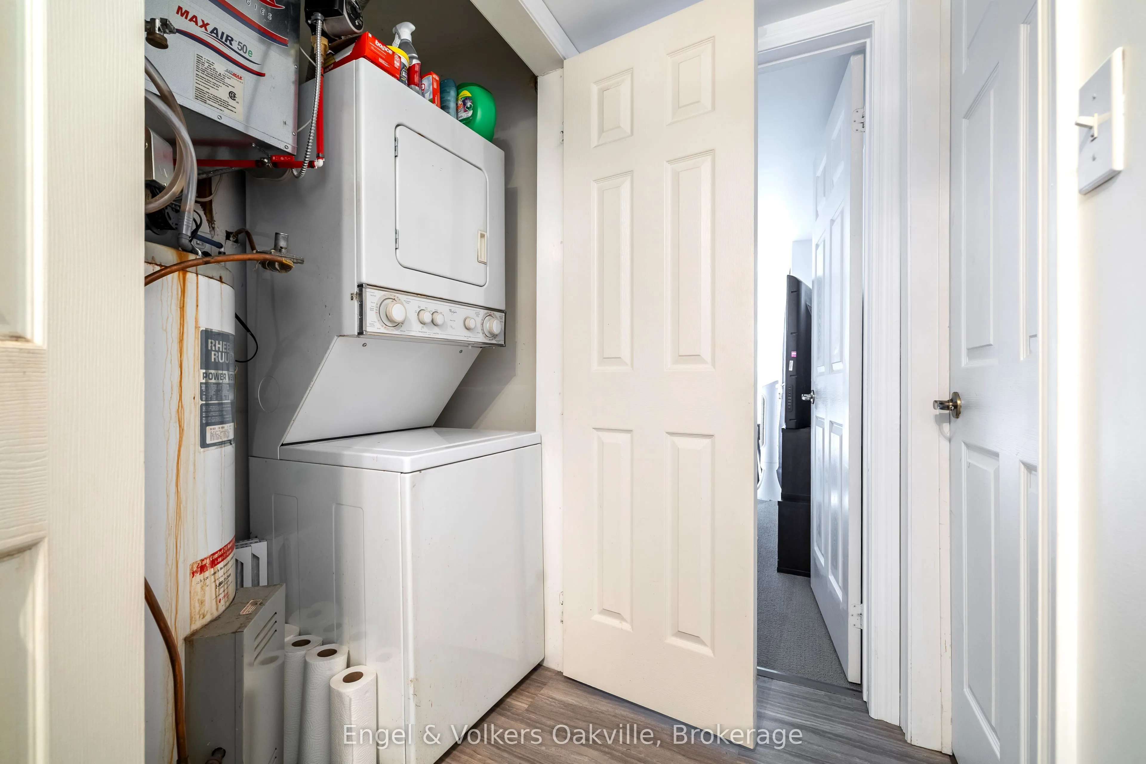 1451 Walker's Line, #411
