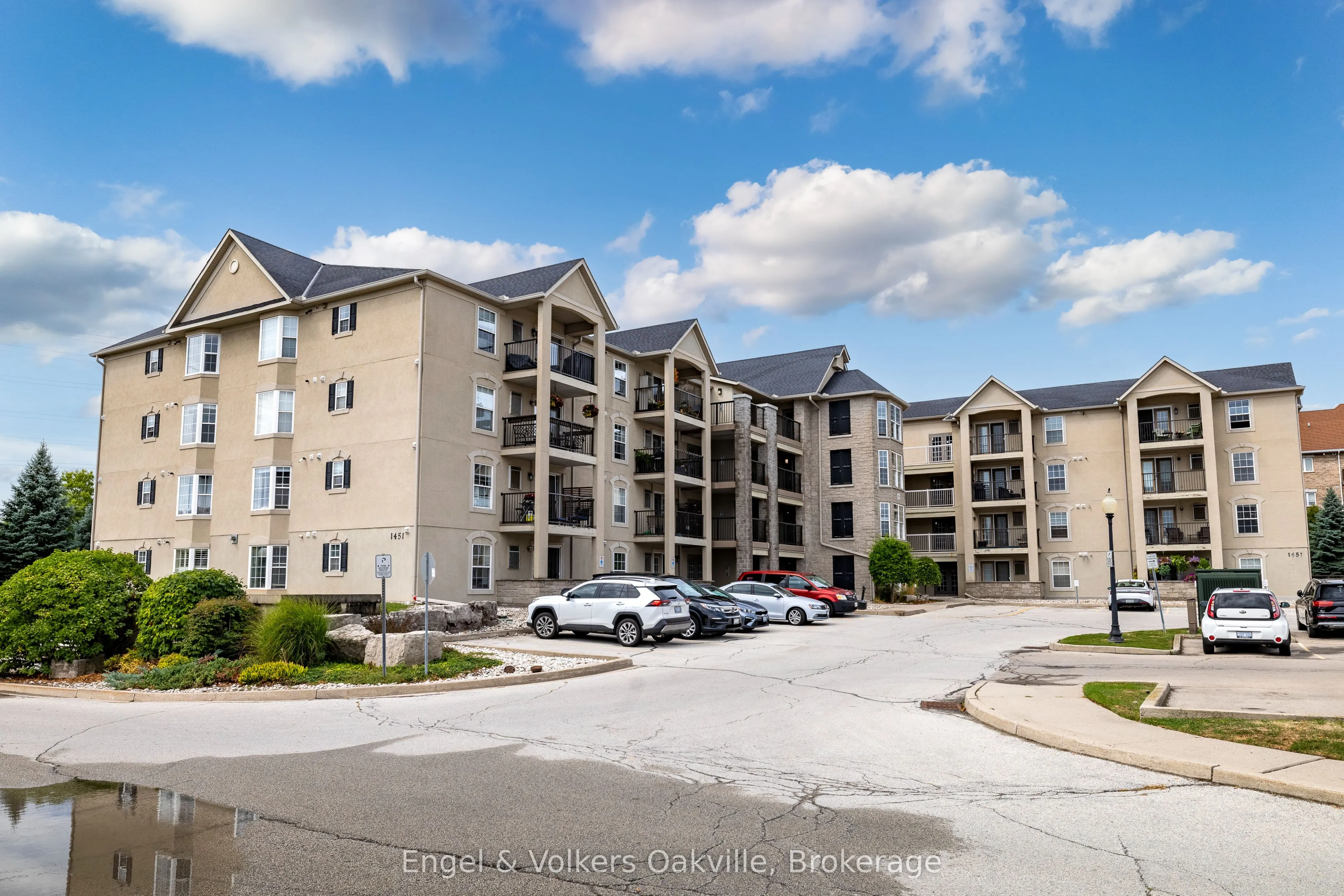 1451 Walker's Line, #411