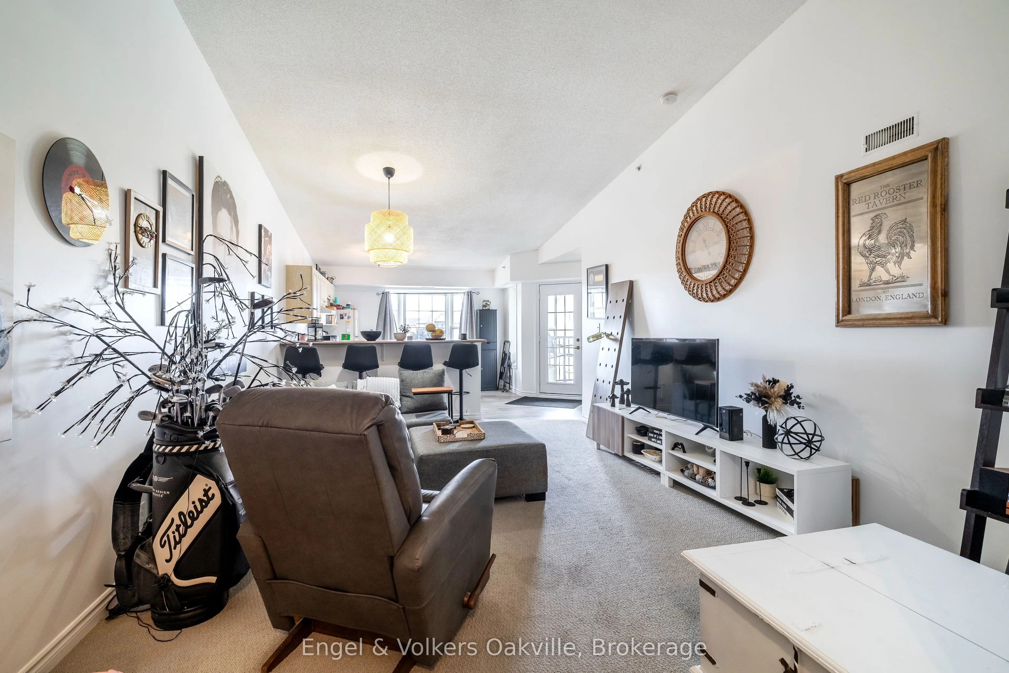1451 Walker's Line, #411