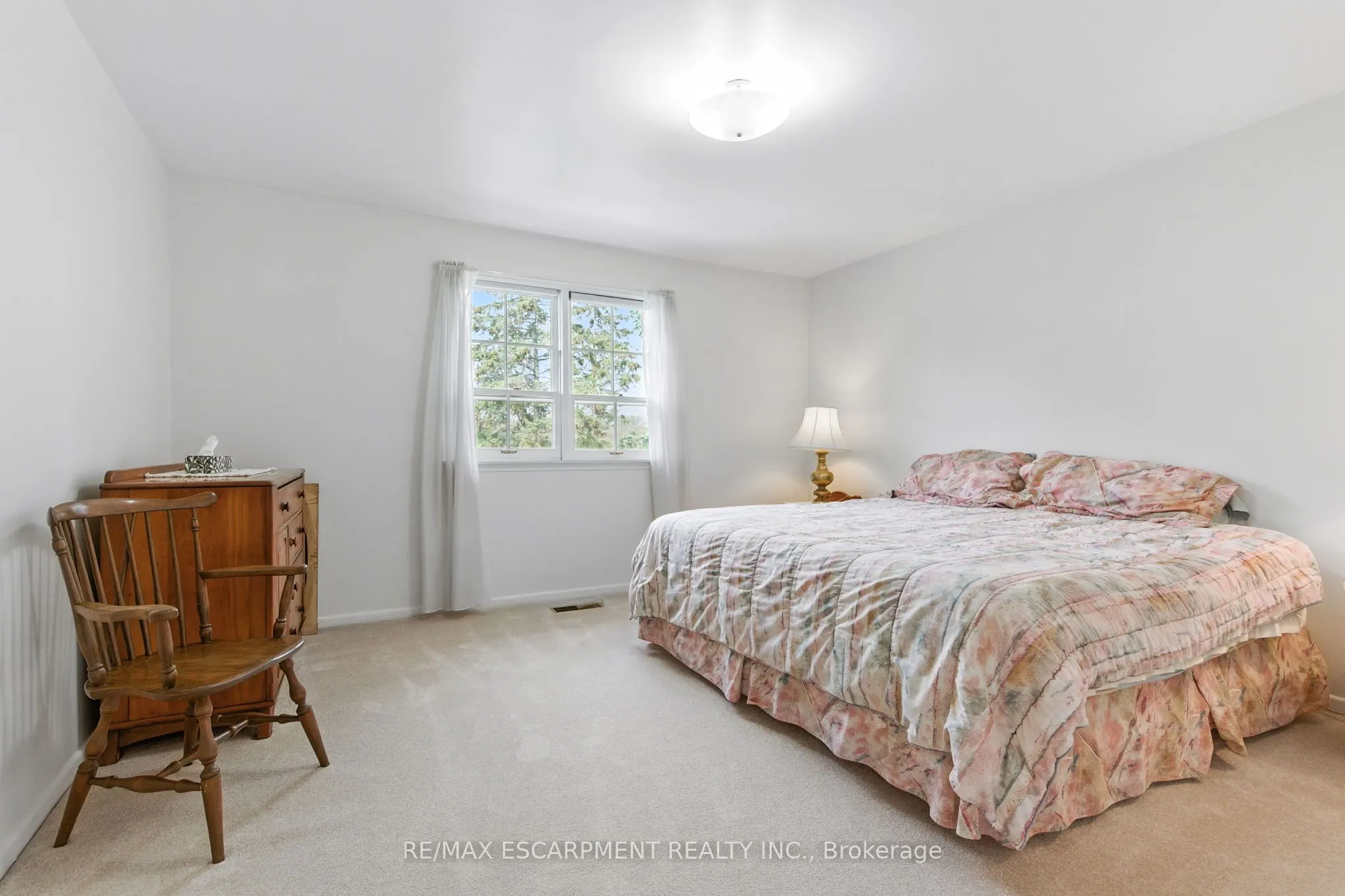1401 Captain Court