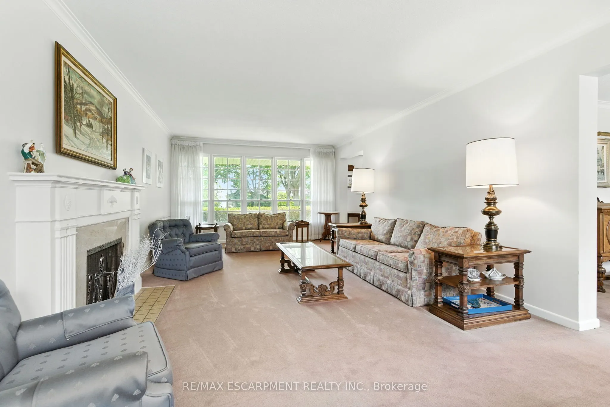 1401 Captain Court