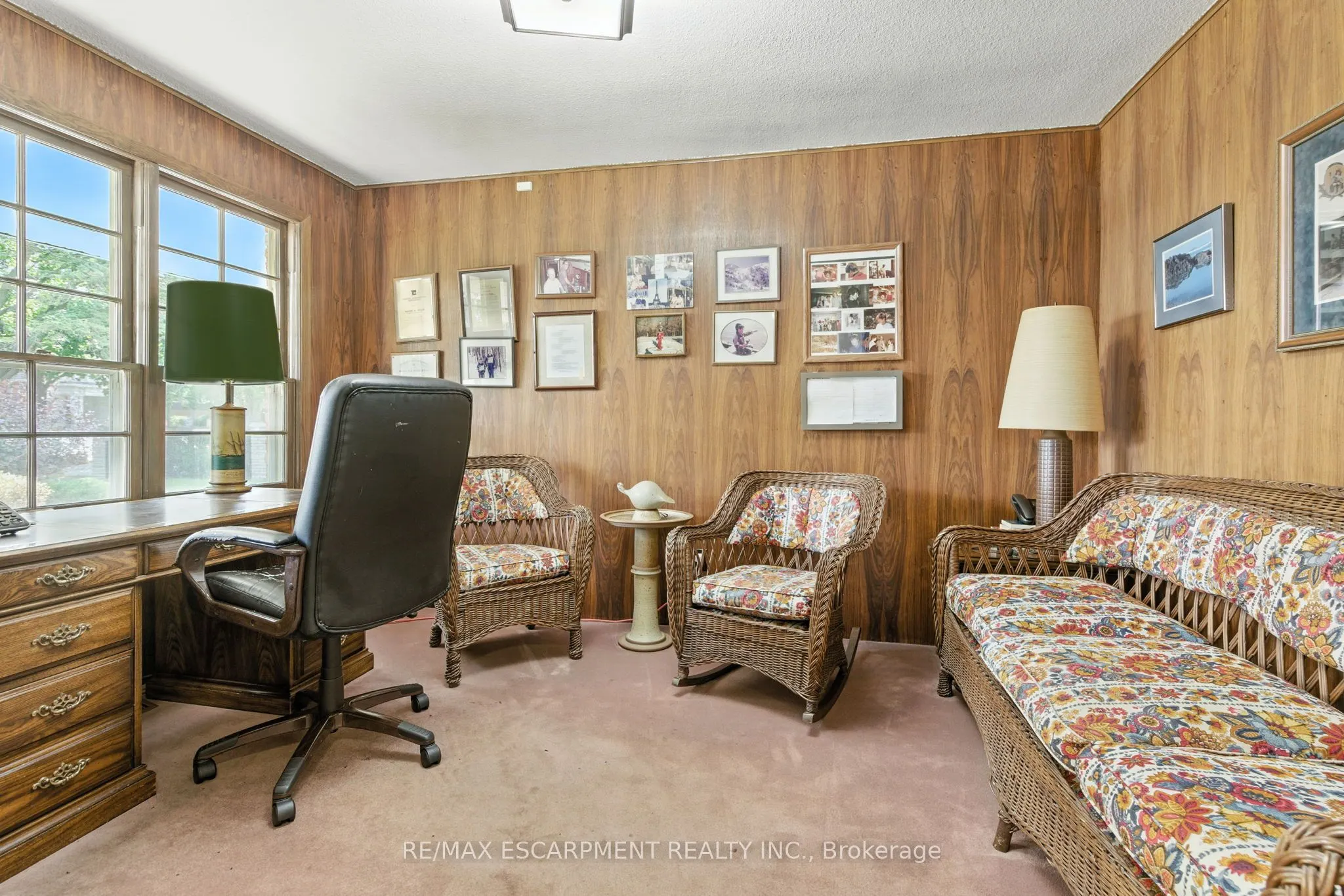 1401 Captain Court