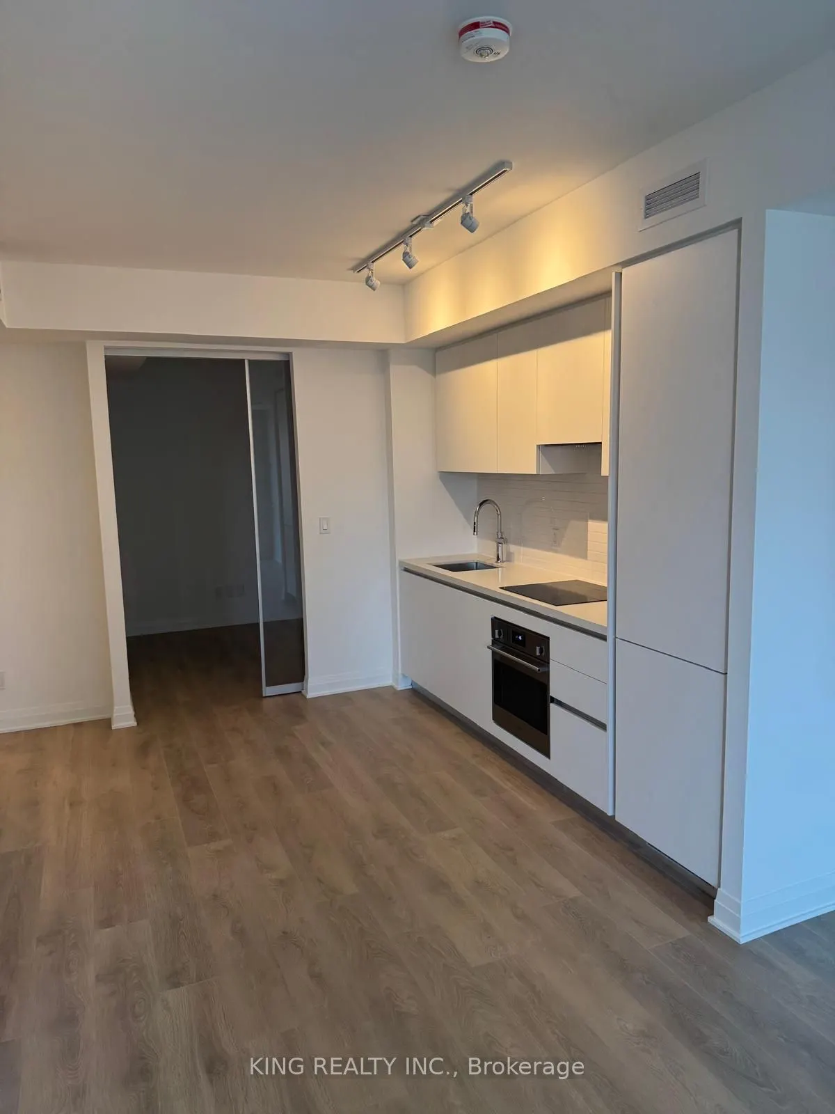4015 The Exchange Street, #1001