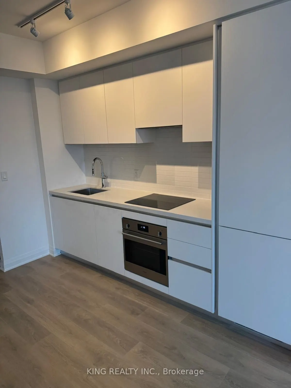 4015 The Exchange Street, #1001