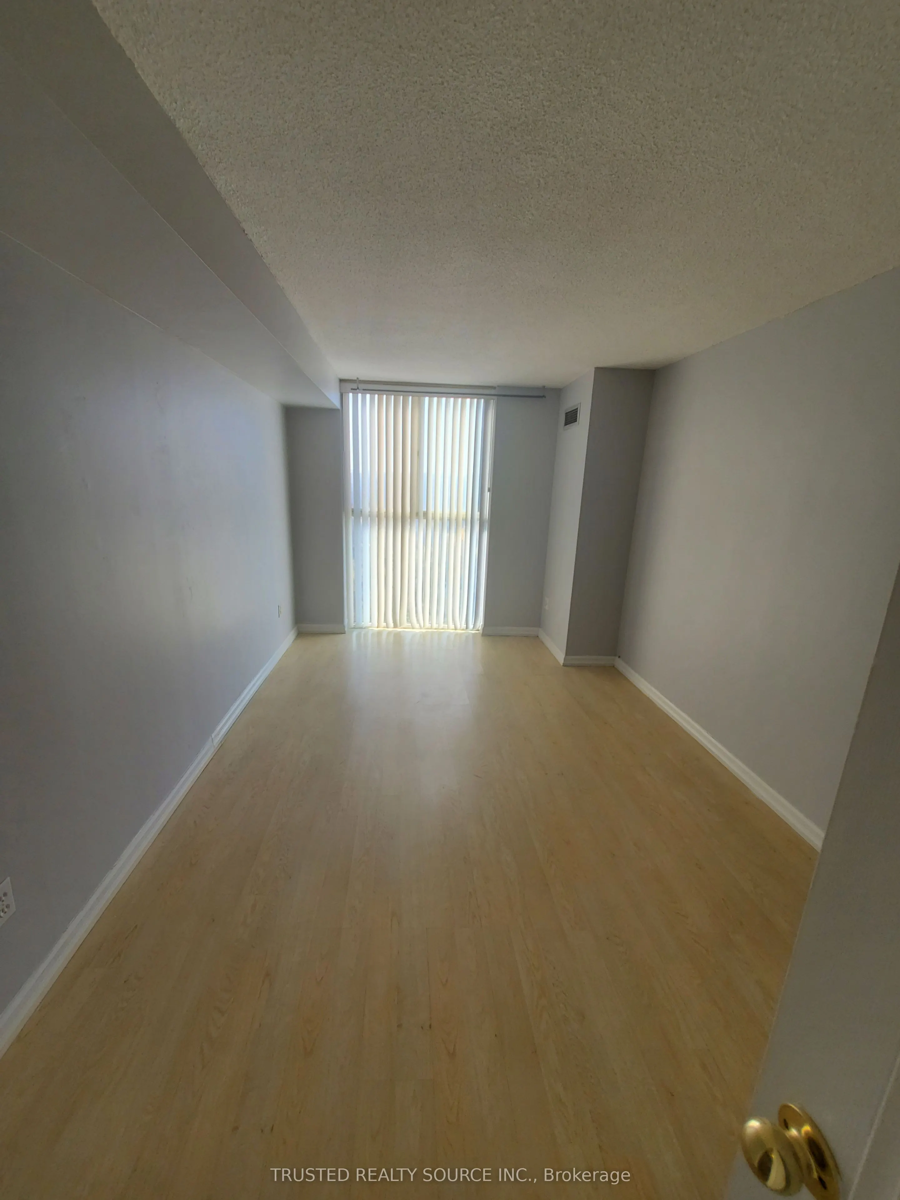 2091 Hurontario Street, #904