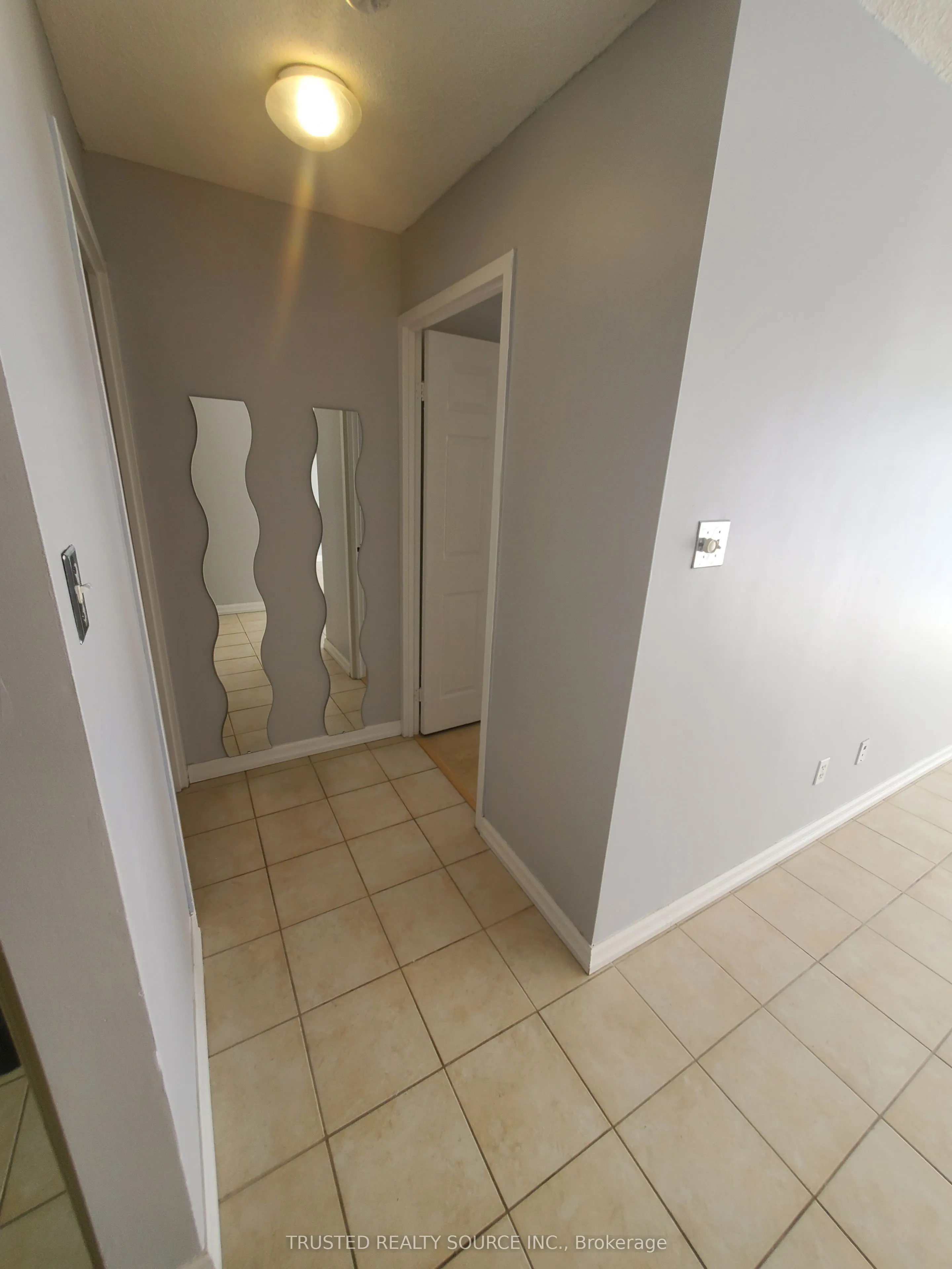 2091 Hurontario Street, #904