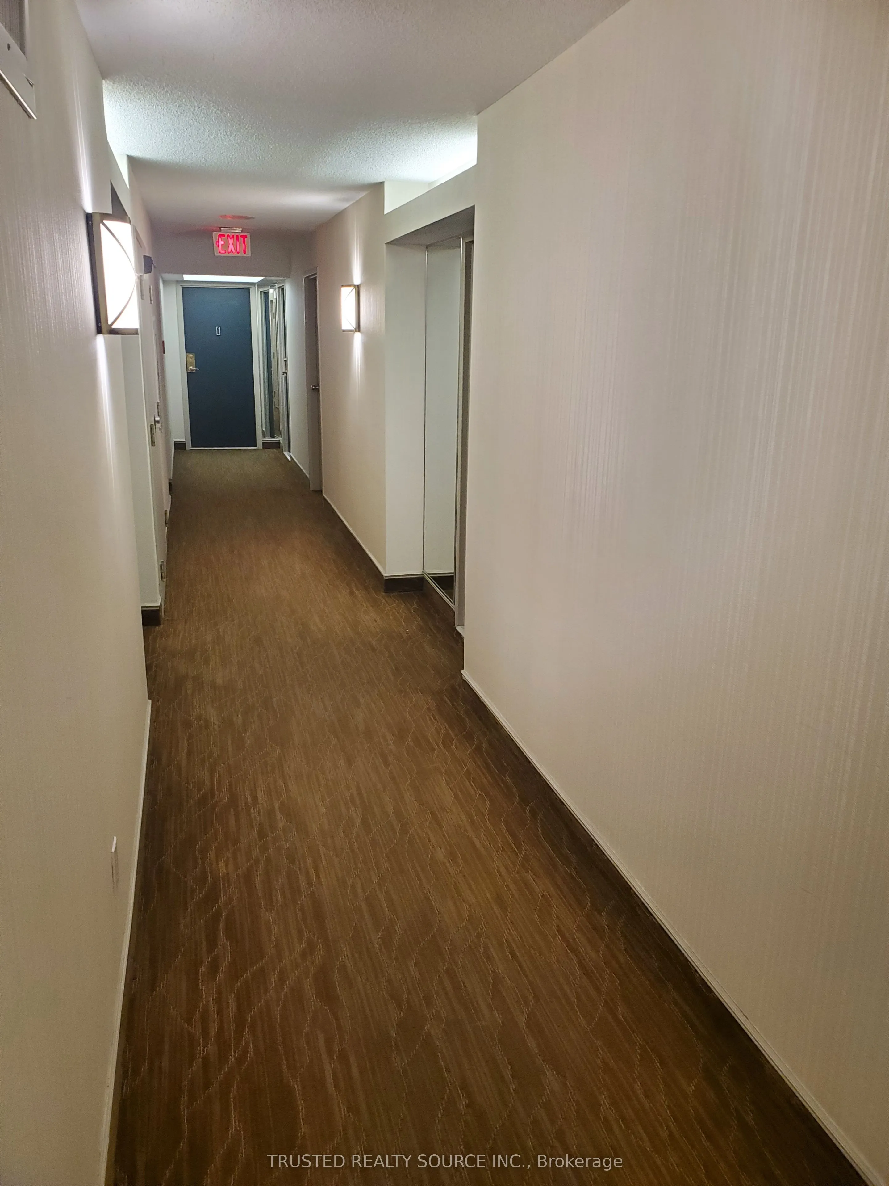 2091 Hurontario Street, #904