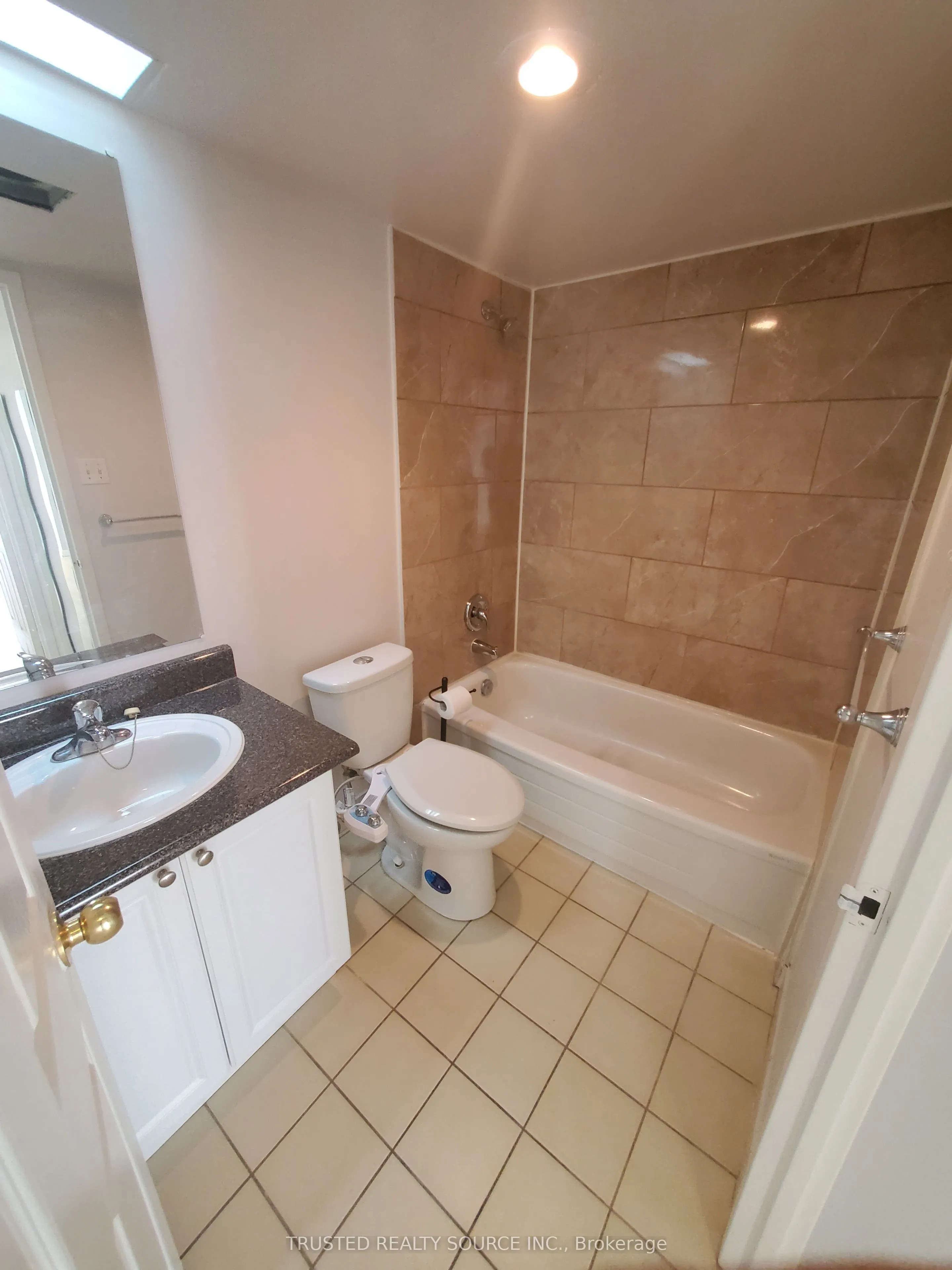 2091 Hurontario Street, #904