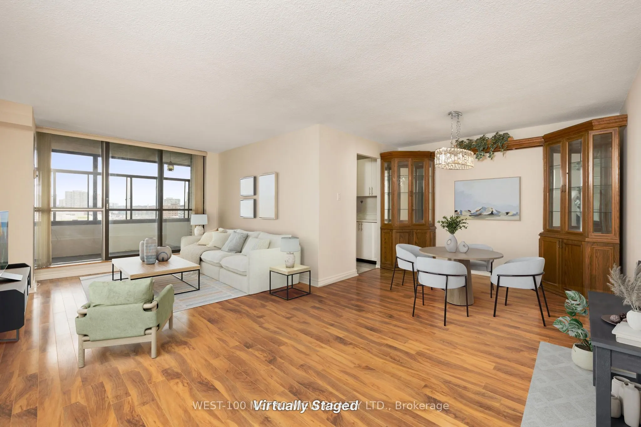 15 Kensington Road, #908
