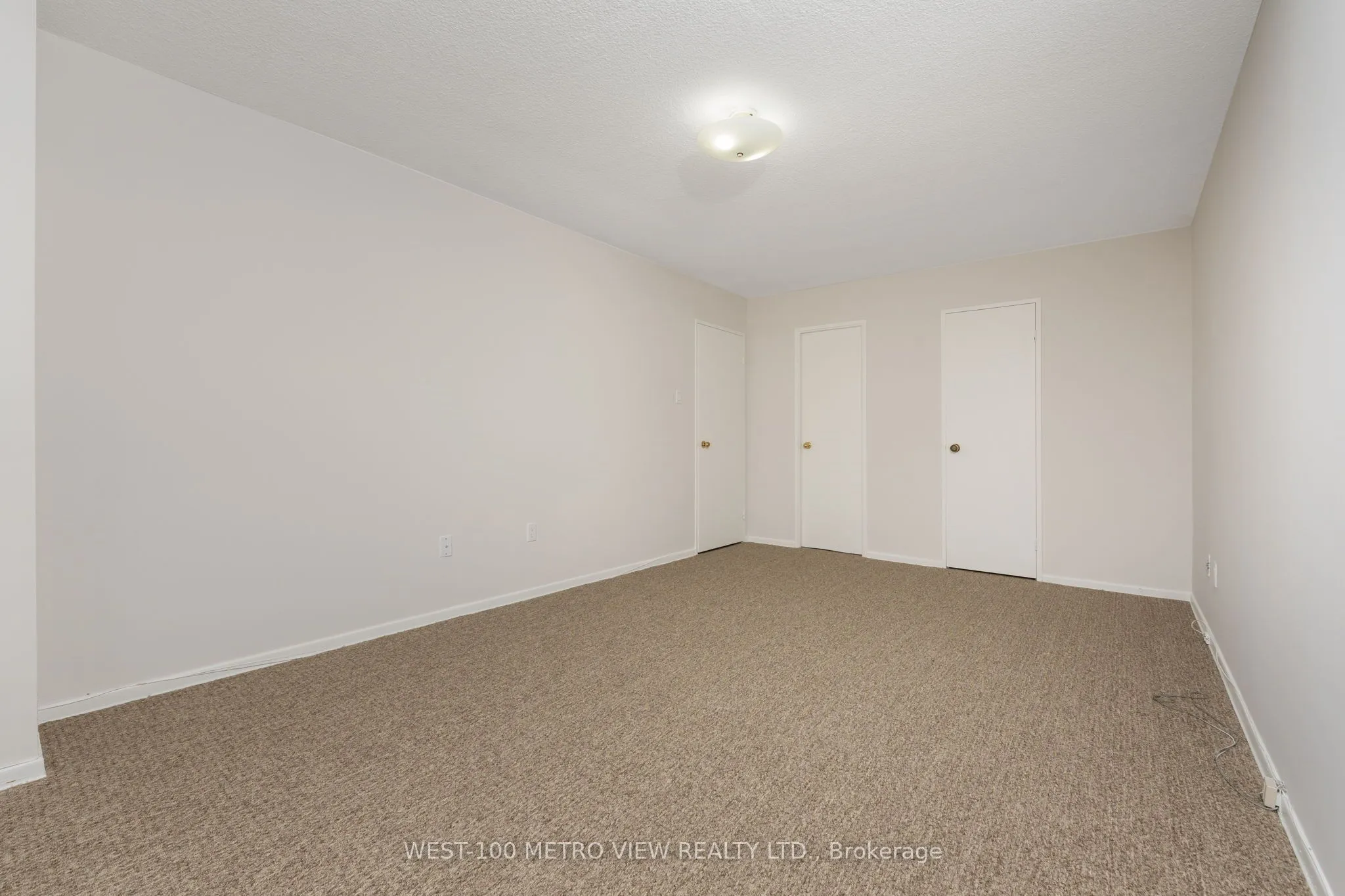 15 Kensington Road, #908