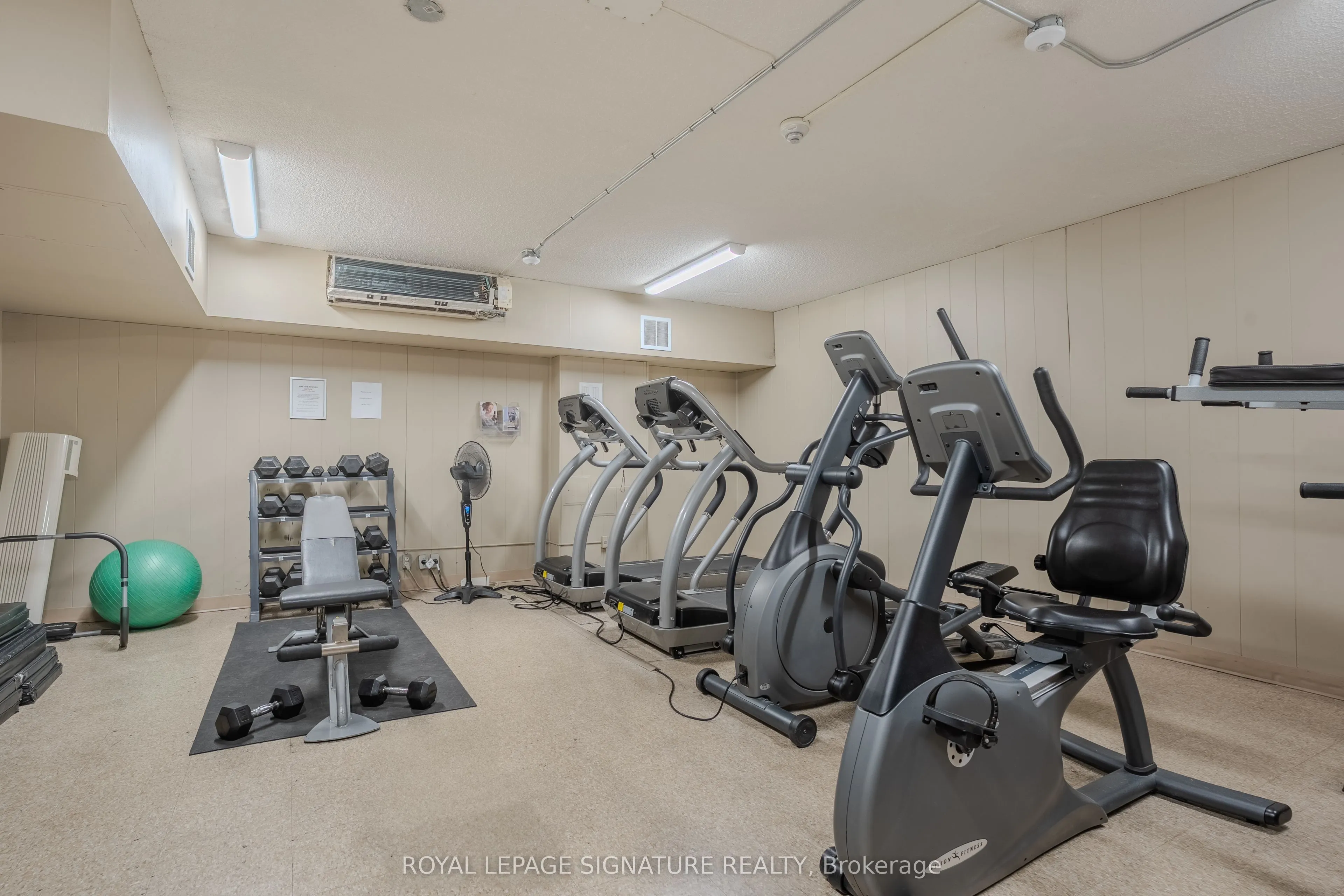 975 Warwick Court, #1608