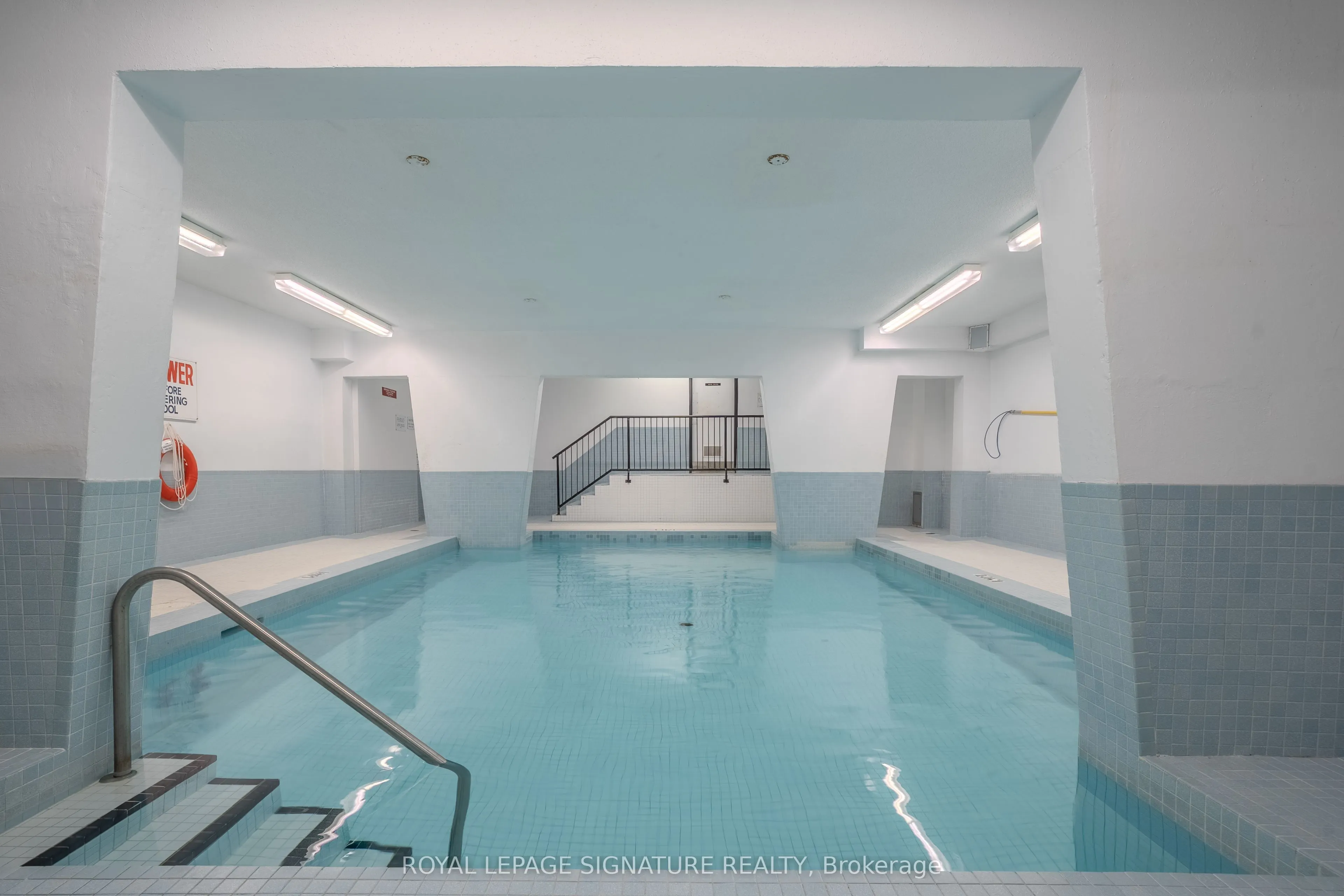 975 Warwick Court, #1608