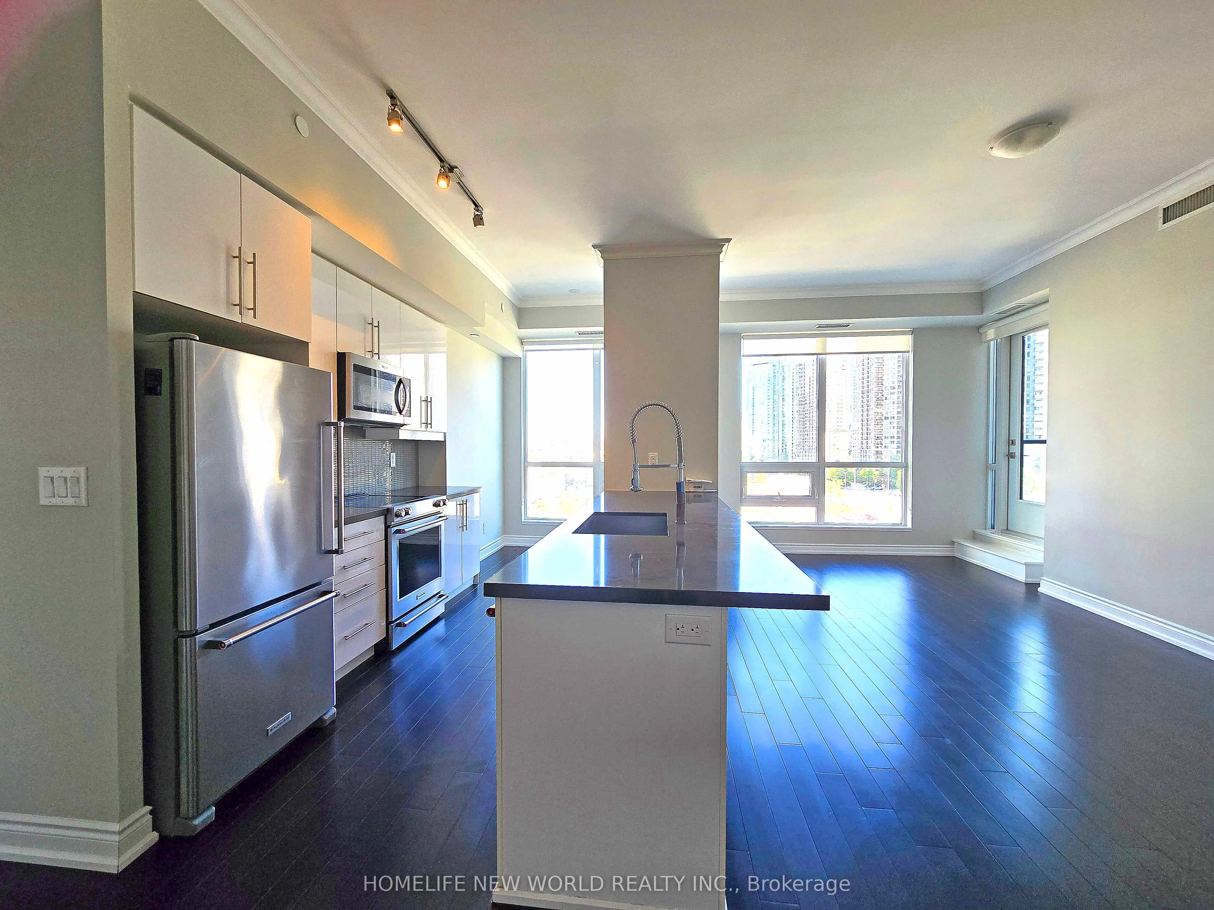 510 Curran Place, #515