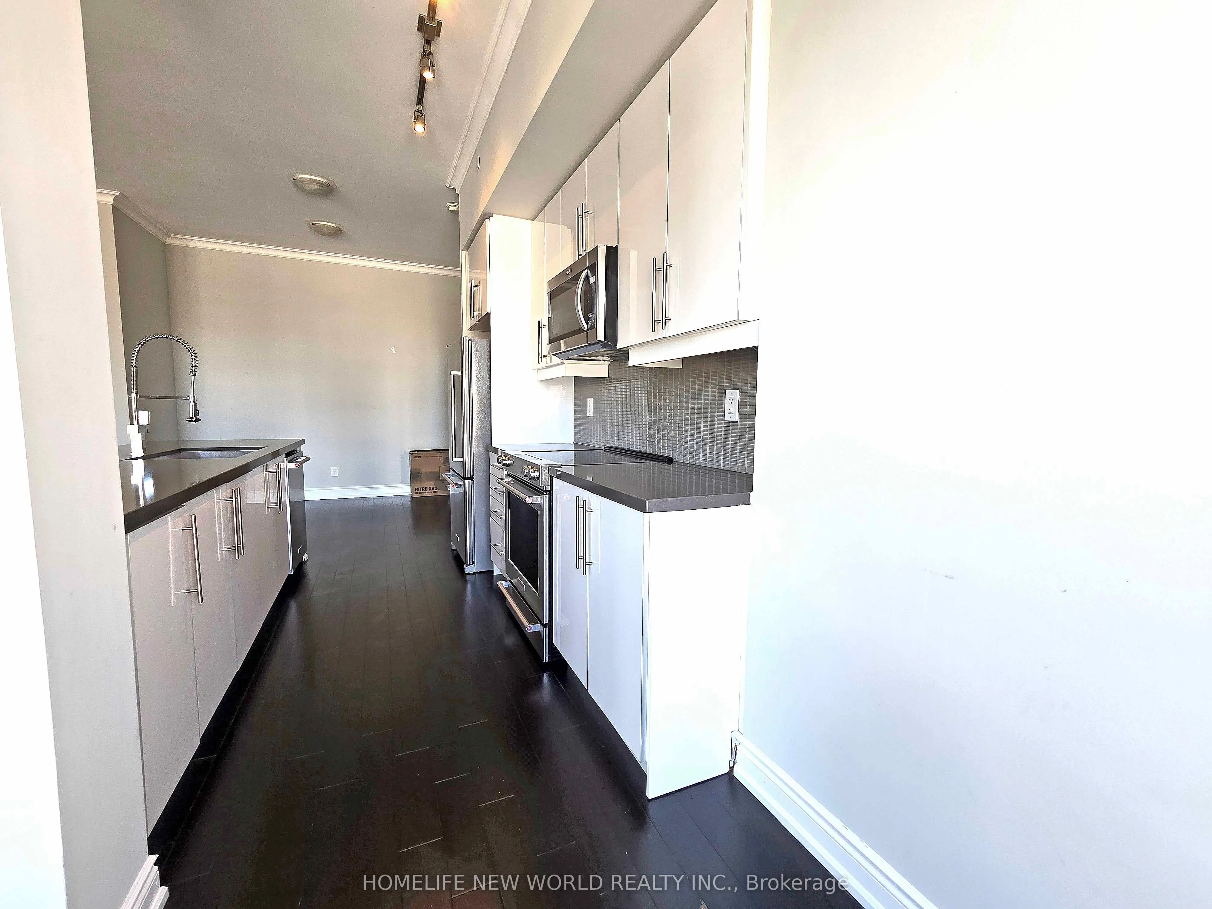 510 Curran Place, #515