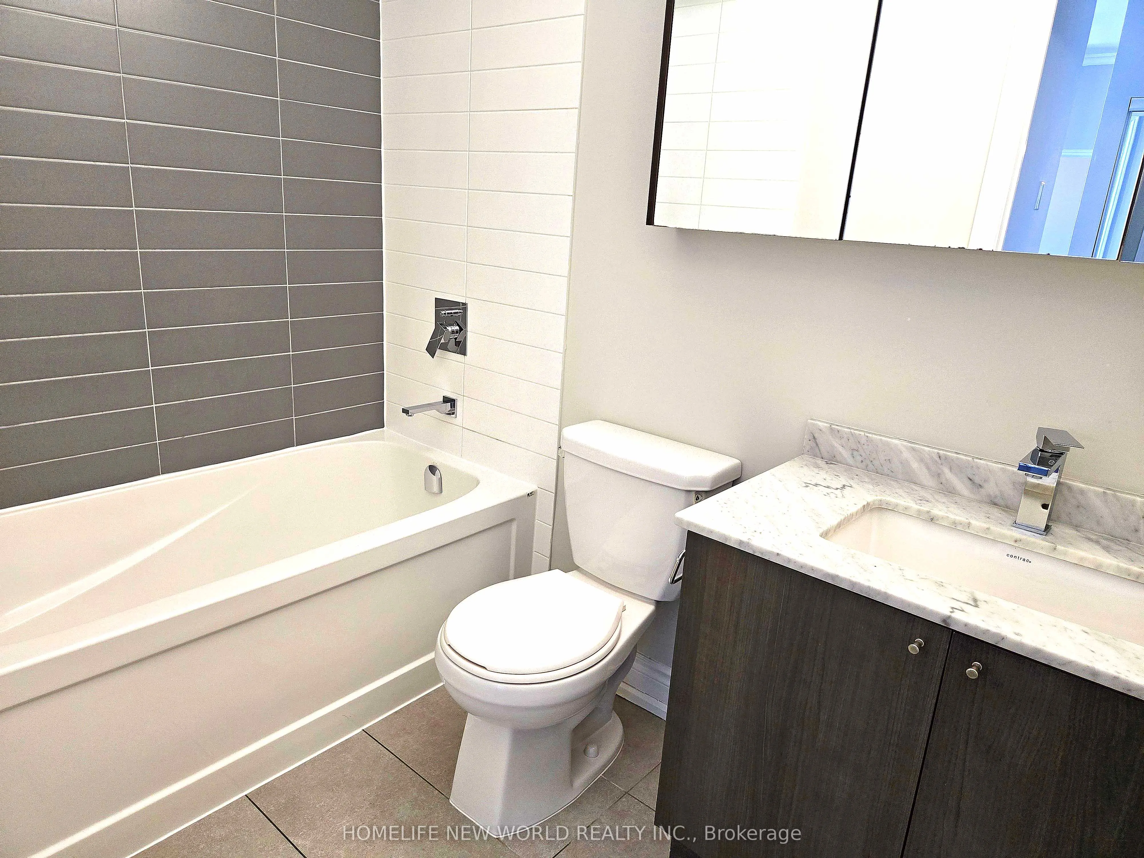 510 Curran Place, #515
