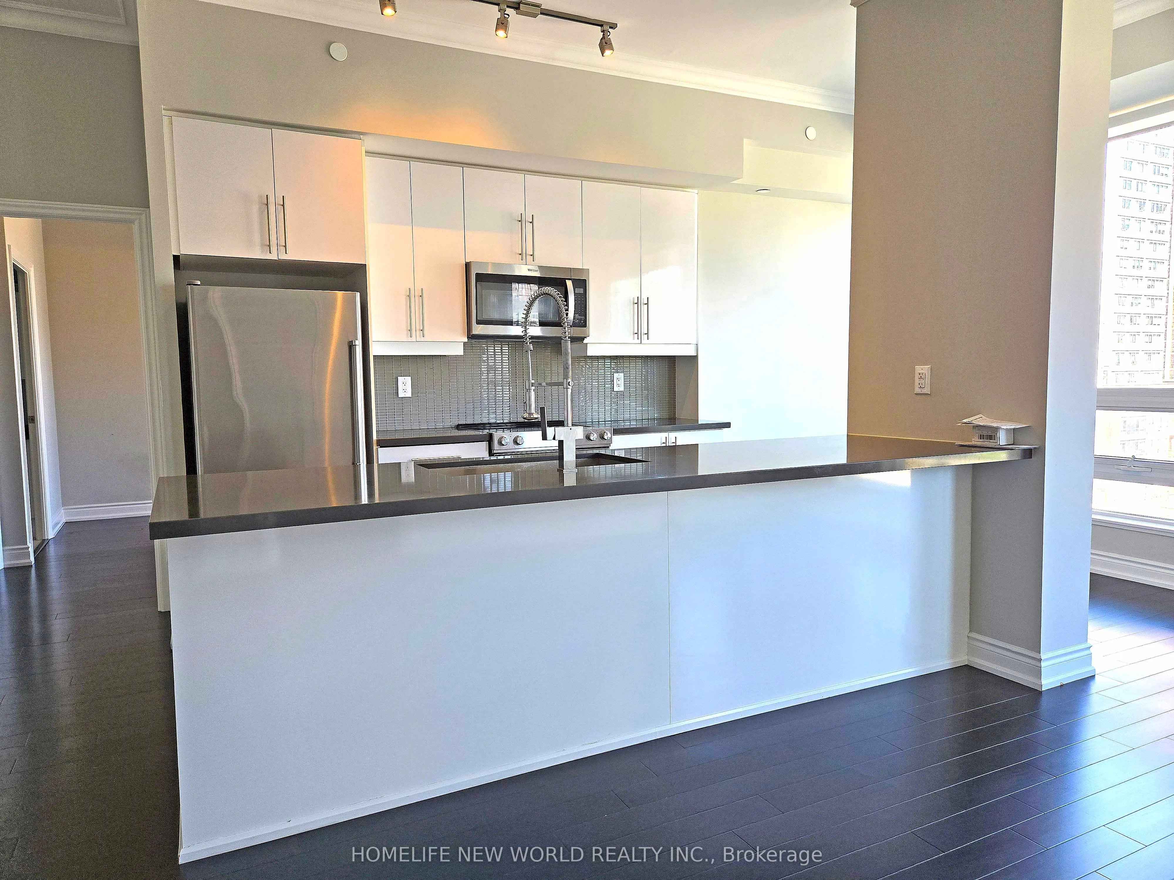 510 Curran Place, #515