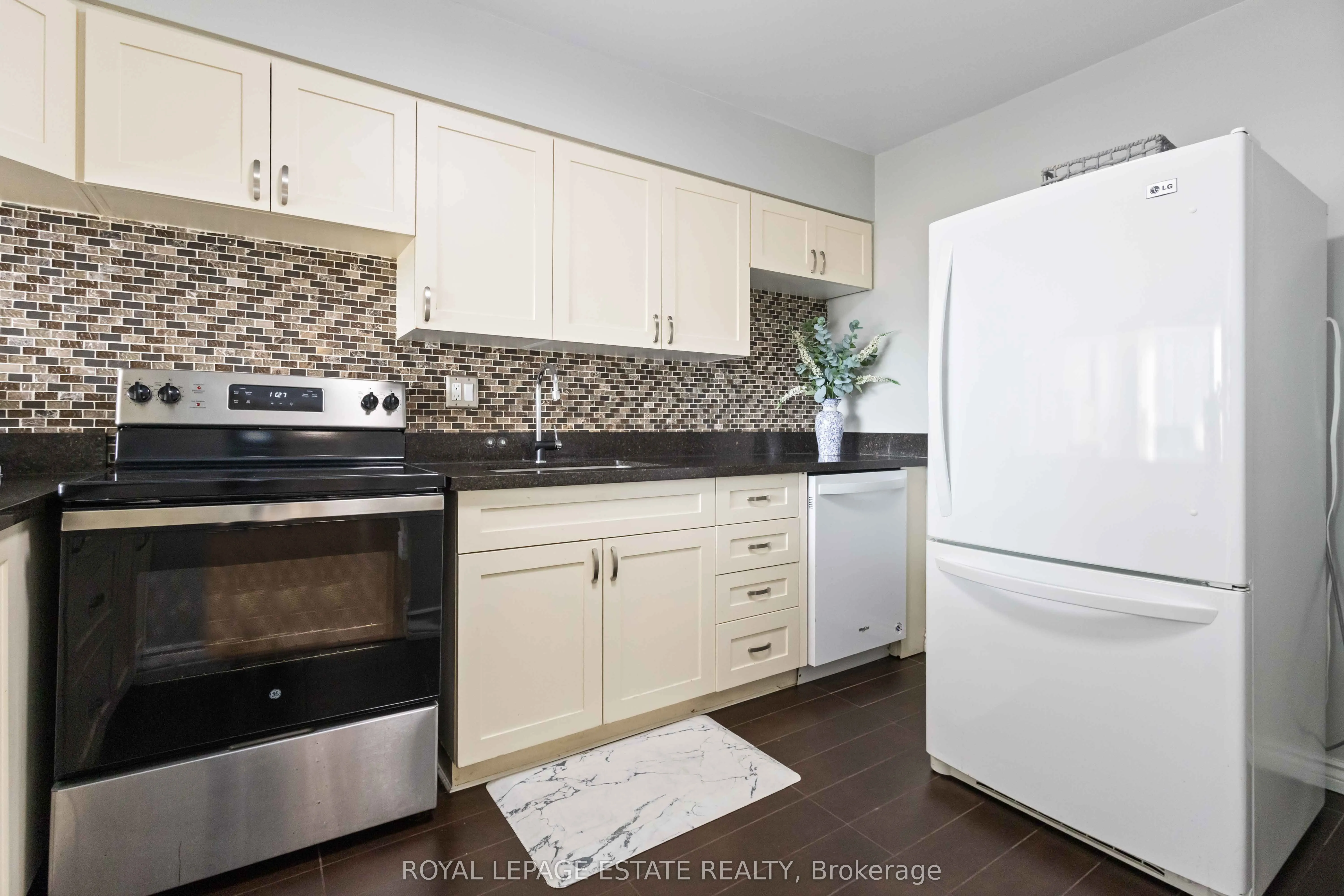 10 Martha Eaton Way, #711