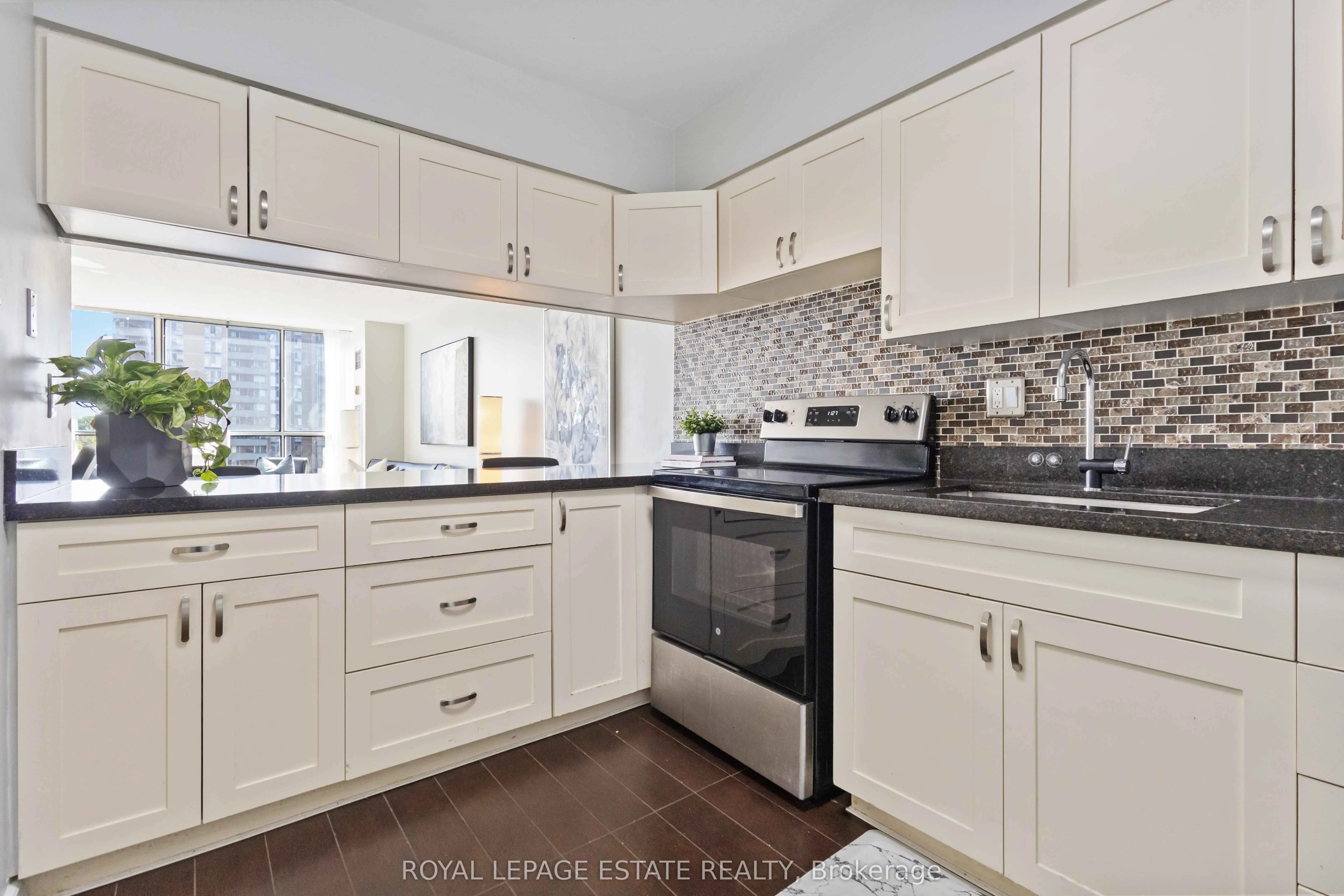 10 Martha Eaton Way, #711
