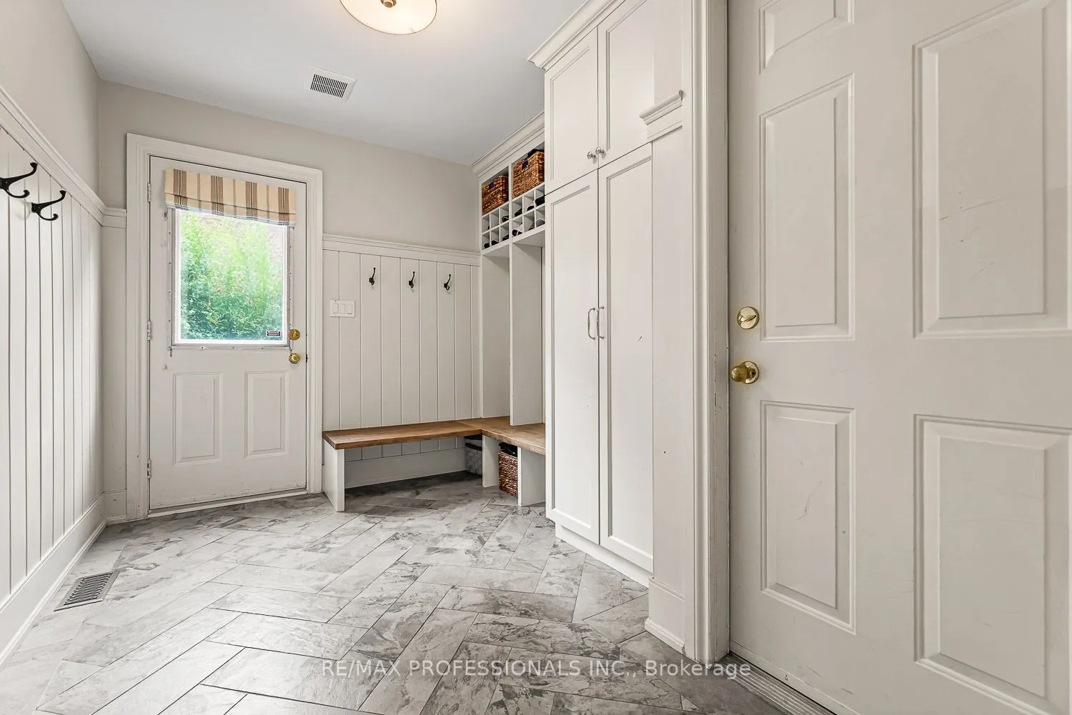 2446 Hammond Road