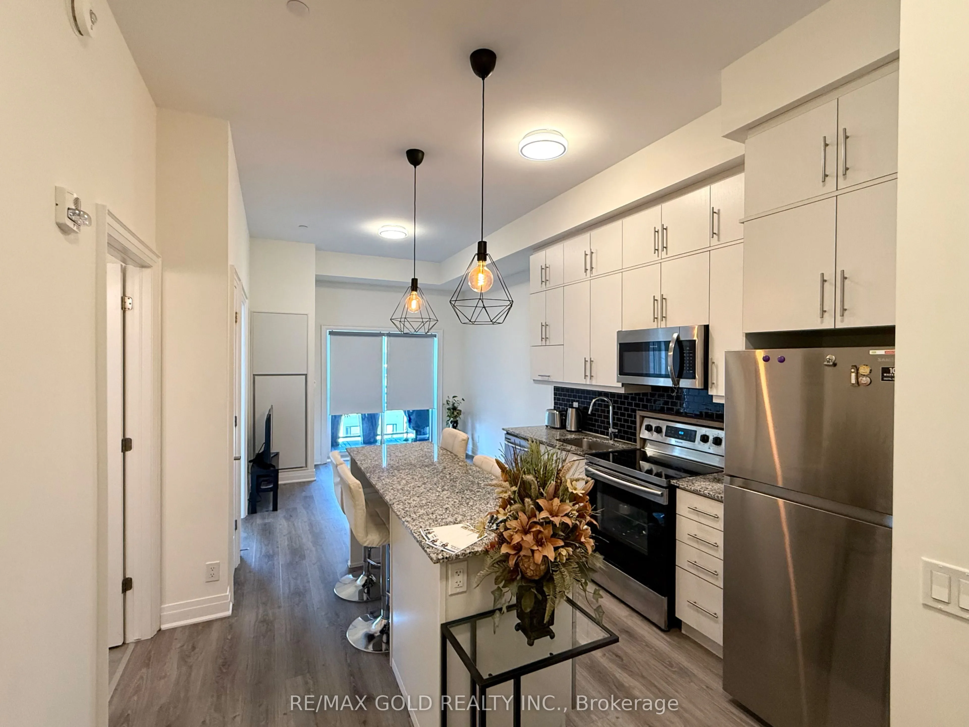 128 Grovewood Common, #608