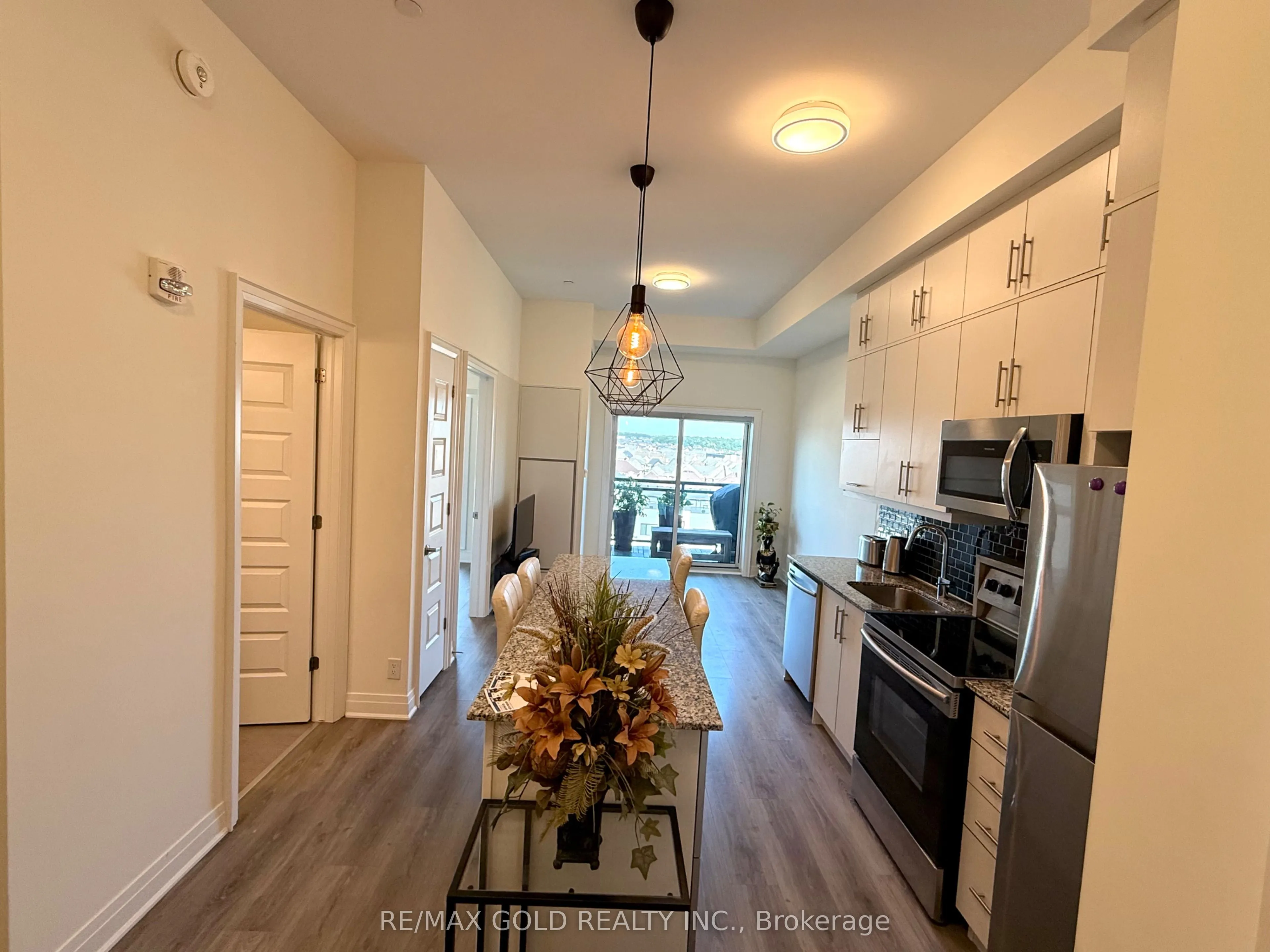 128 Grovewood Common, #608