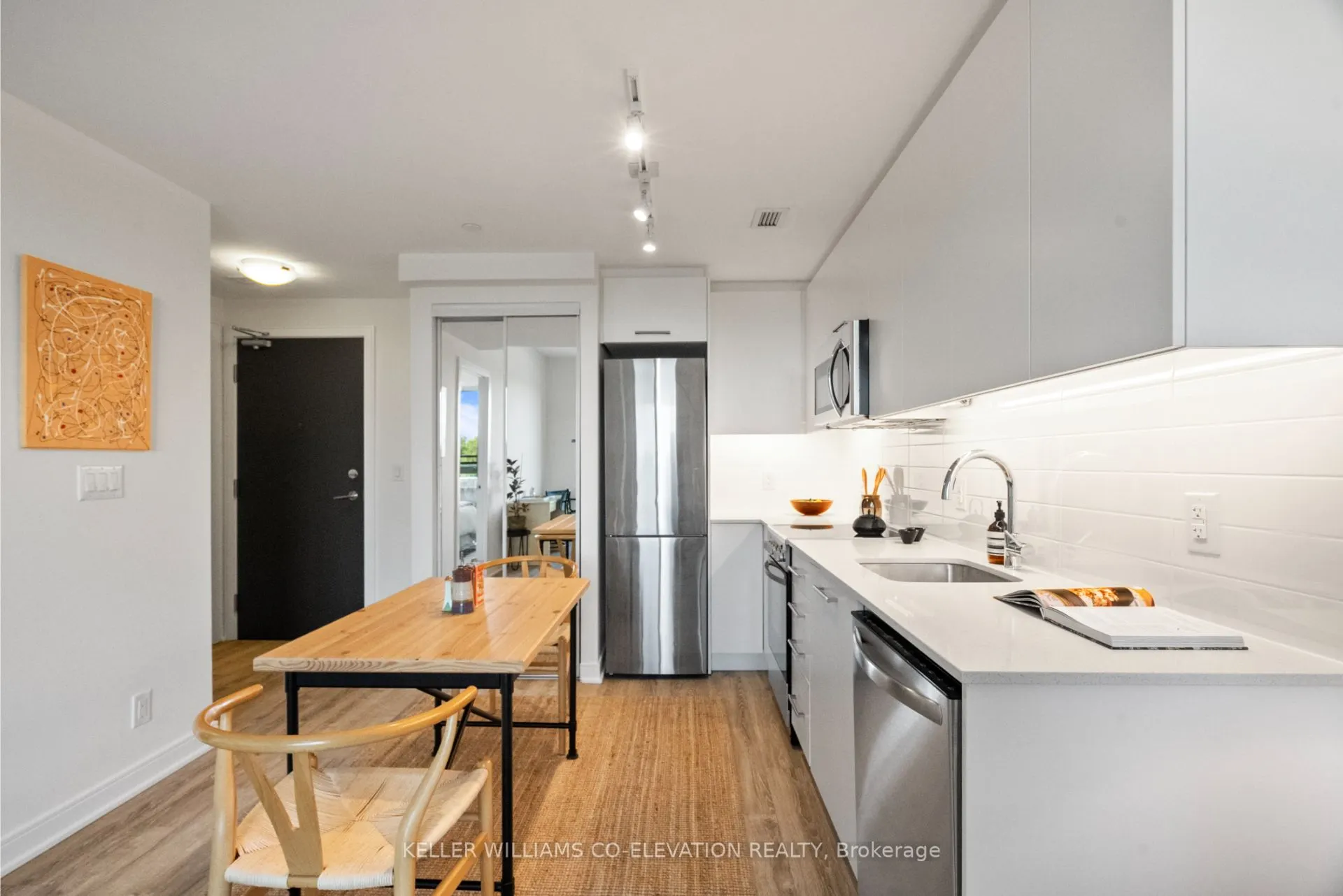1 Neighbourhood Lane, #607