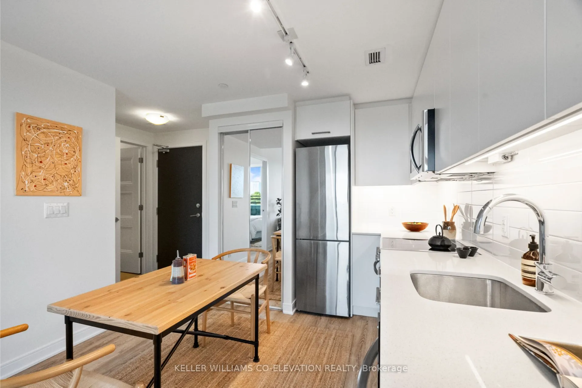 1 Neighbourhood Lane, #607