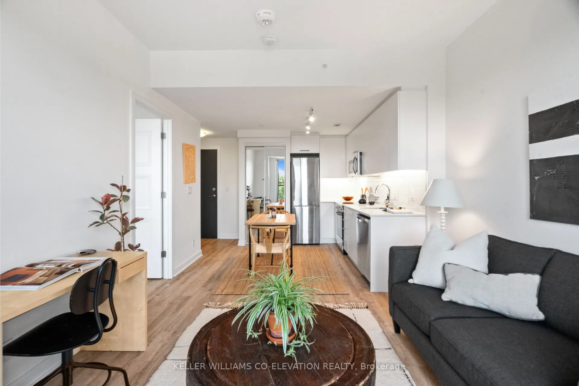 1 Neighbourhood Lane, #607
