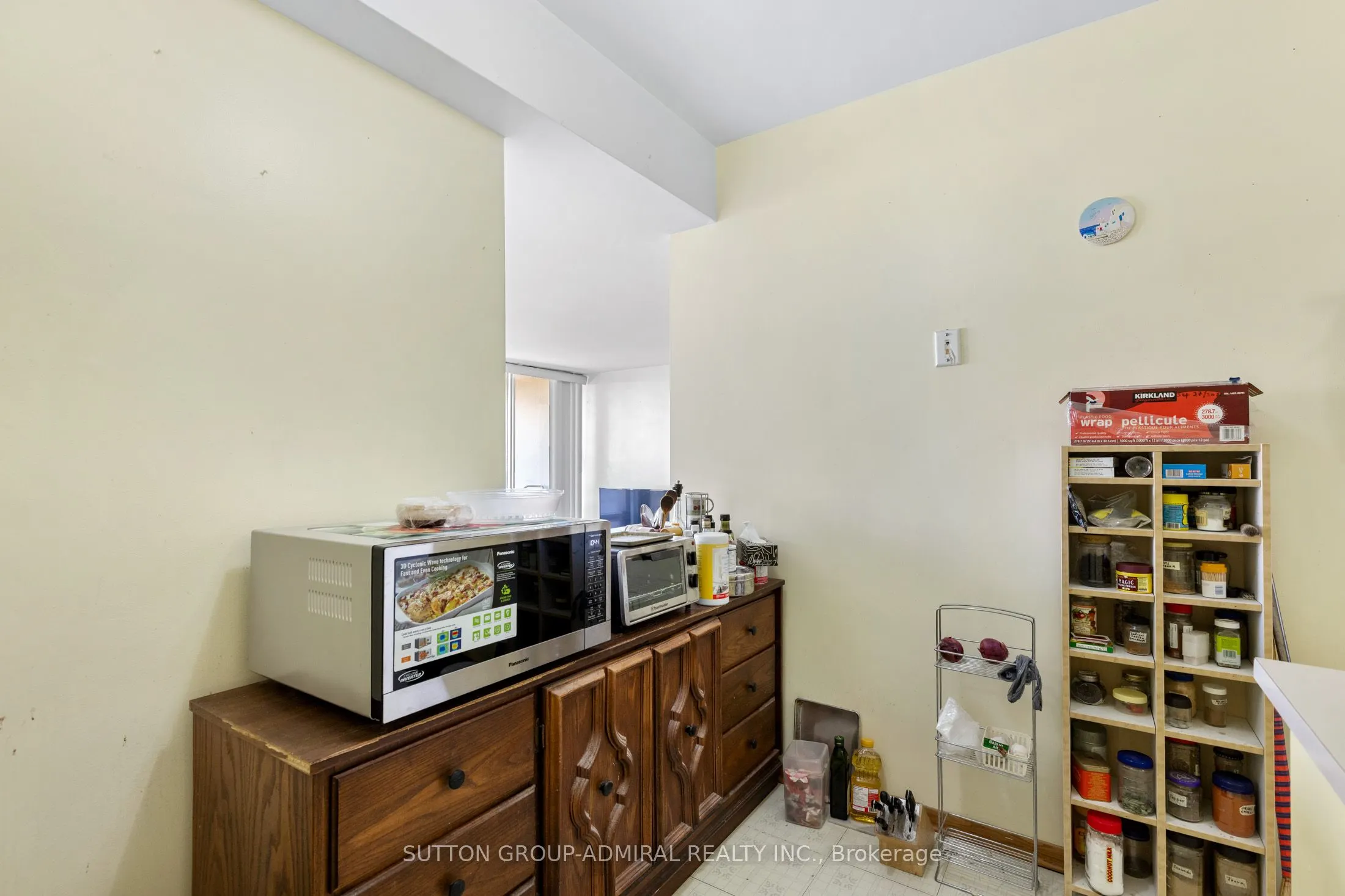 455 Sentinel Road, #806