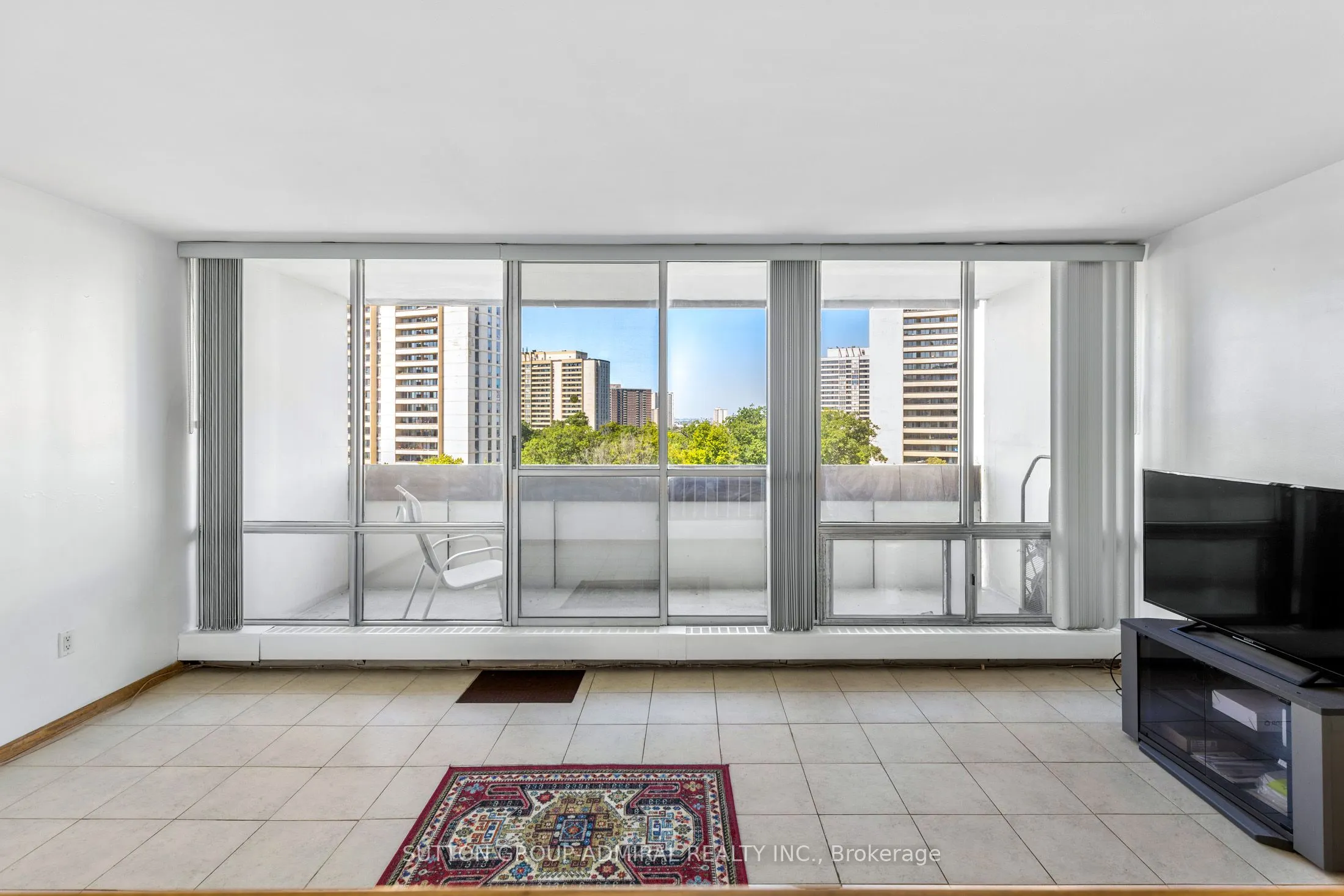 455 Sentinel Road, #806