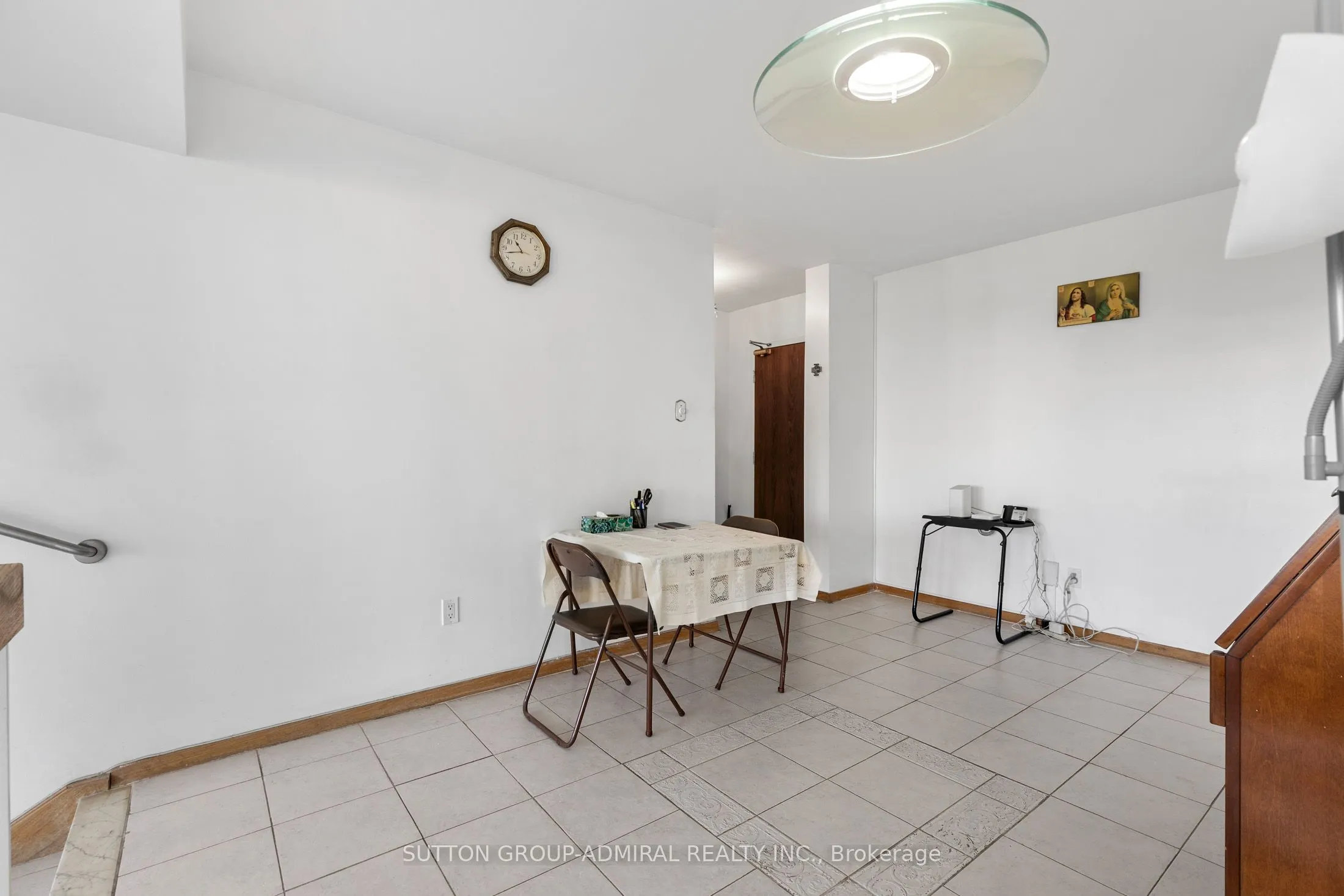 455 Sentinel Road, #806