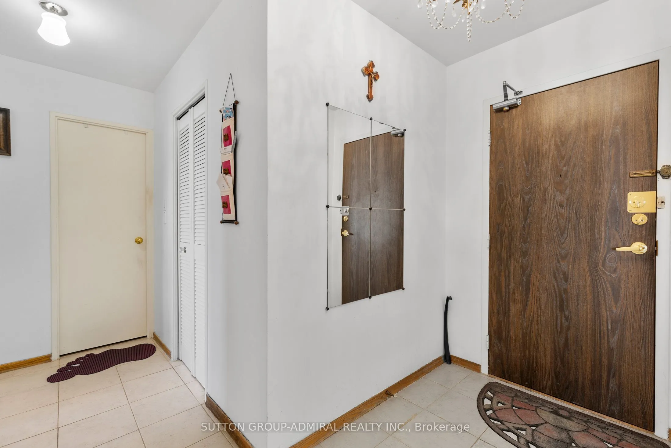 455 Sentinel Road, #806