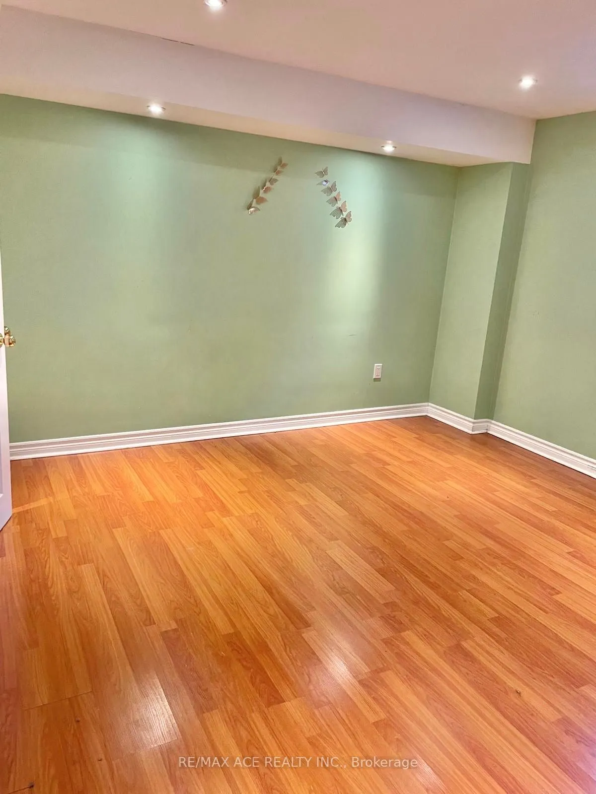 50 Meadow Oak Place, #Bsmt