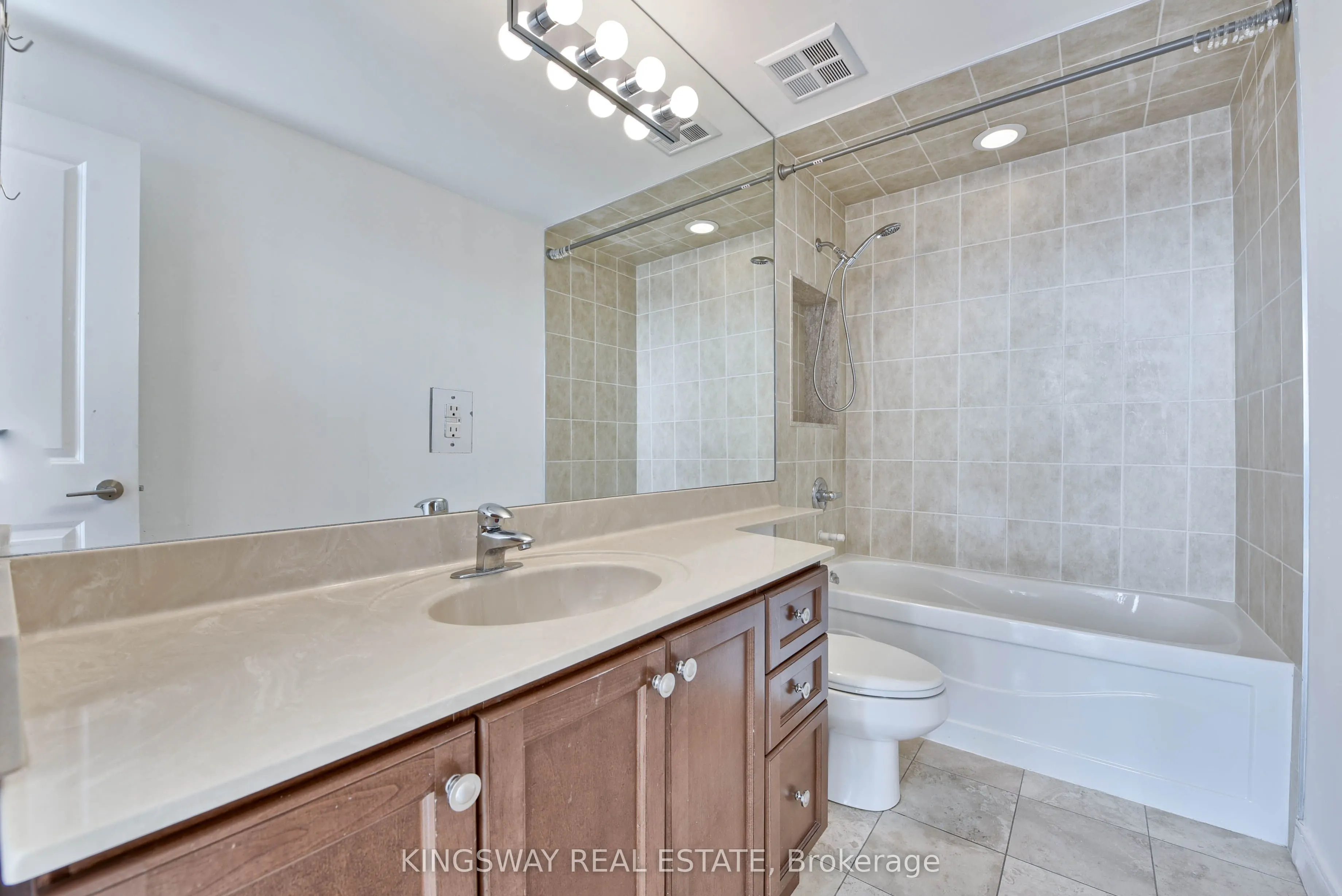 80 Absolute Avenue, #3404
