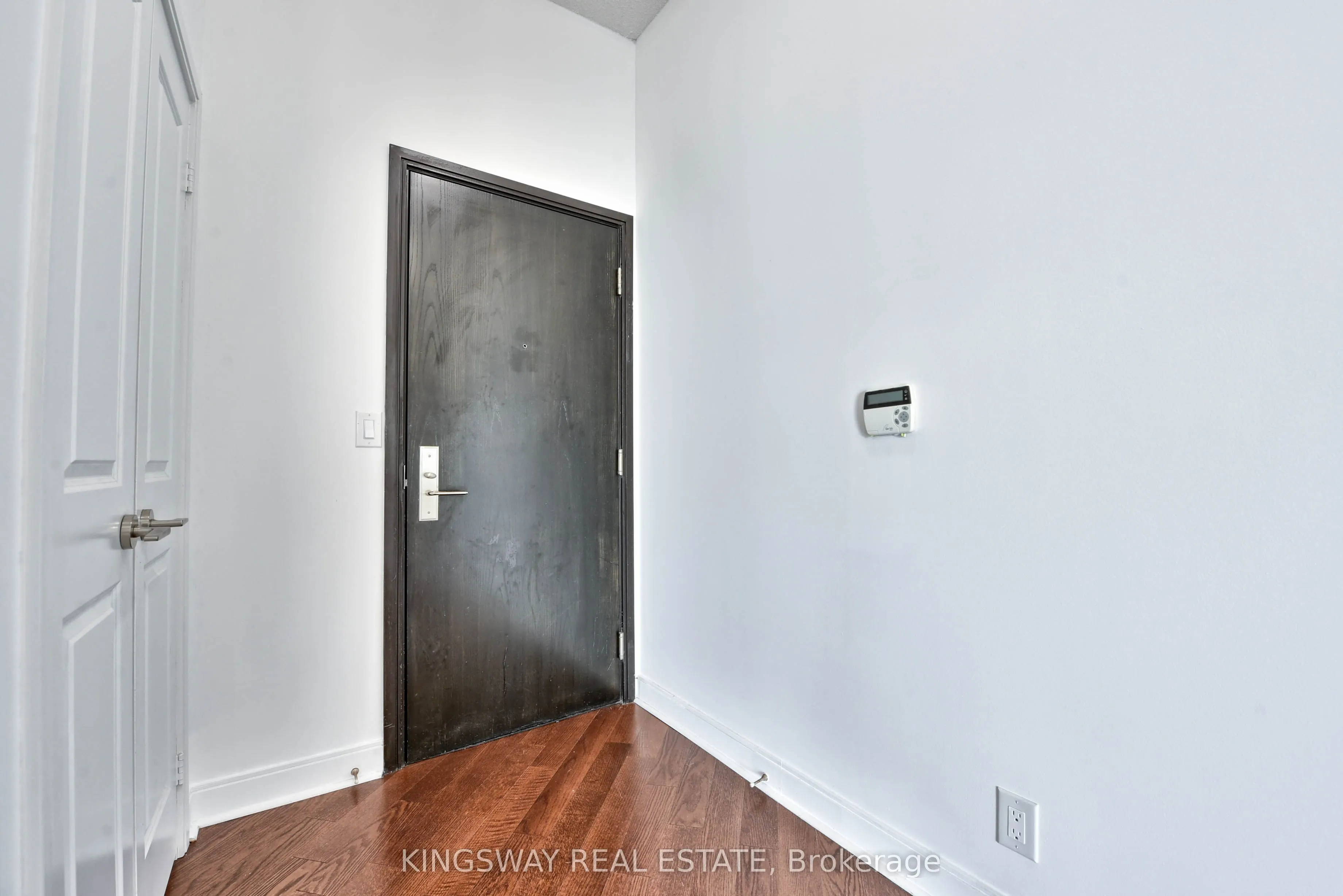 80 Absolute Avenue, #3404