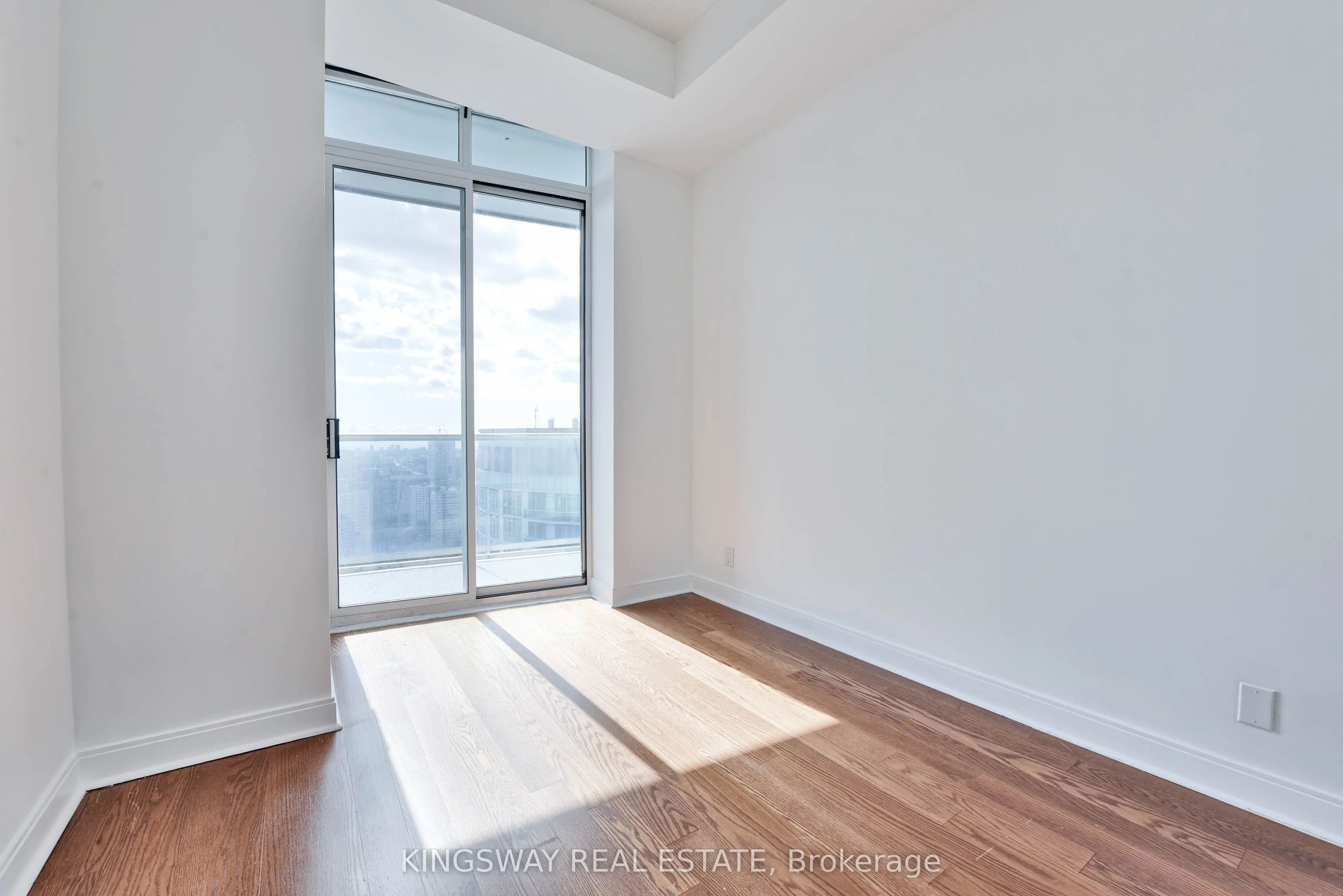 80 Absolute Avenue, #3404