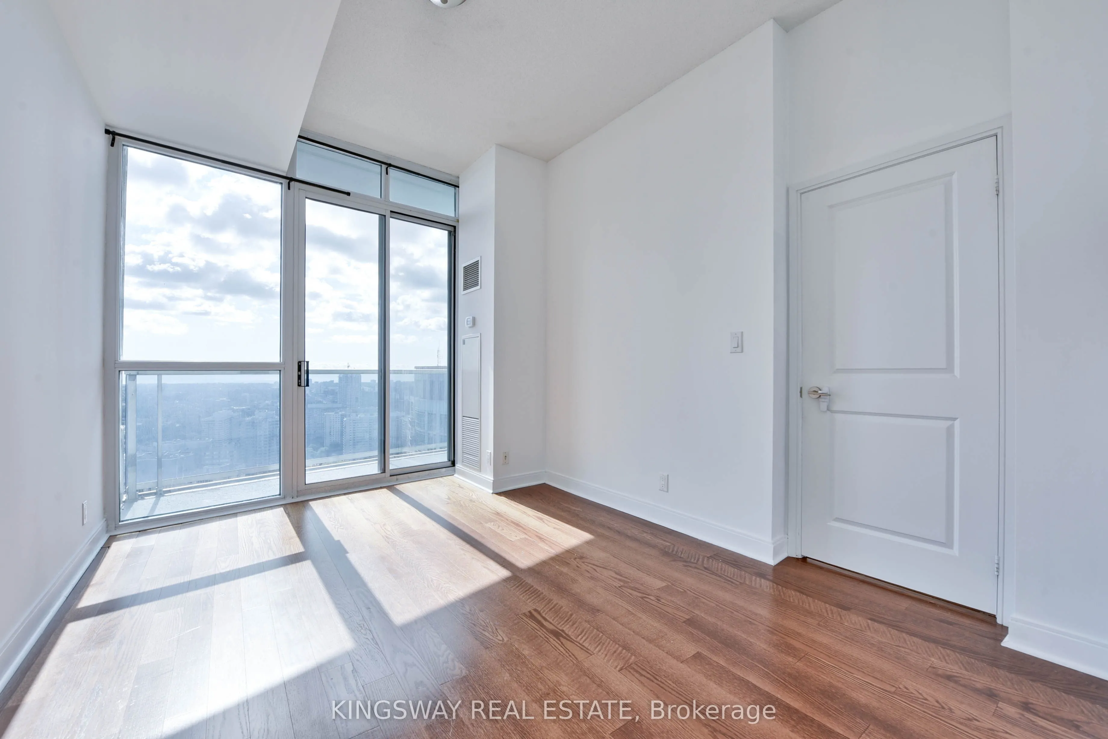 80 Absolute Avenue, #3404