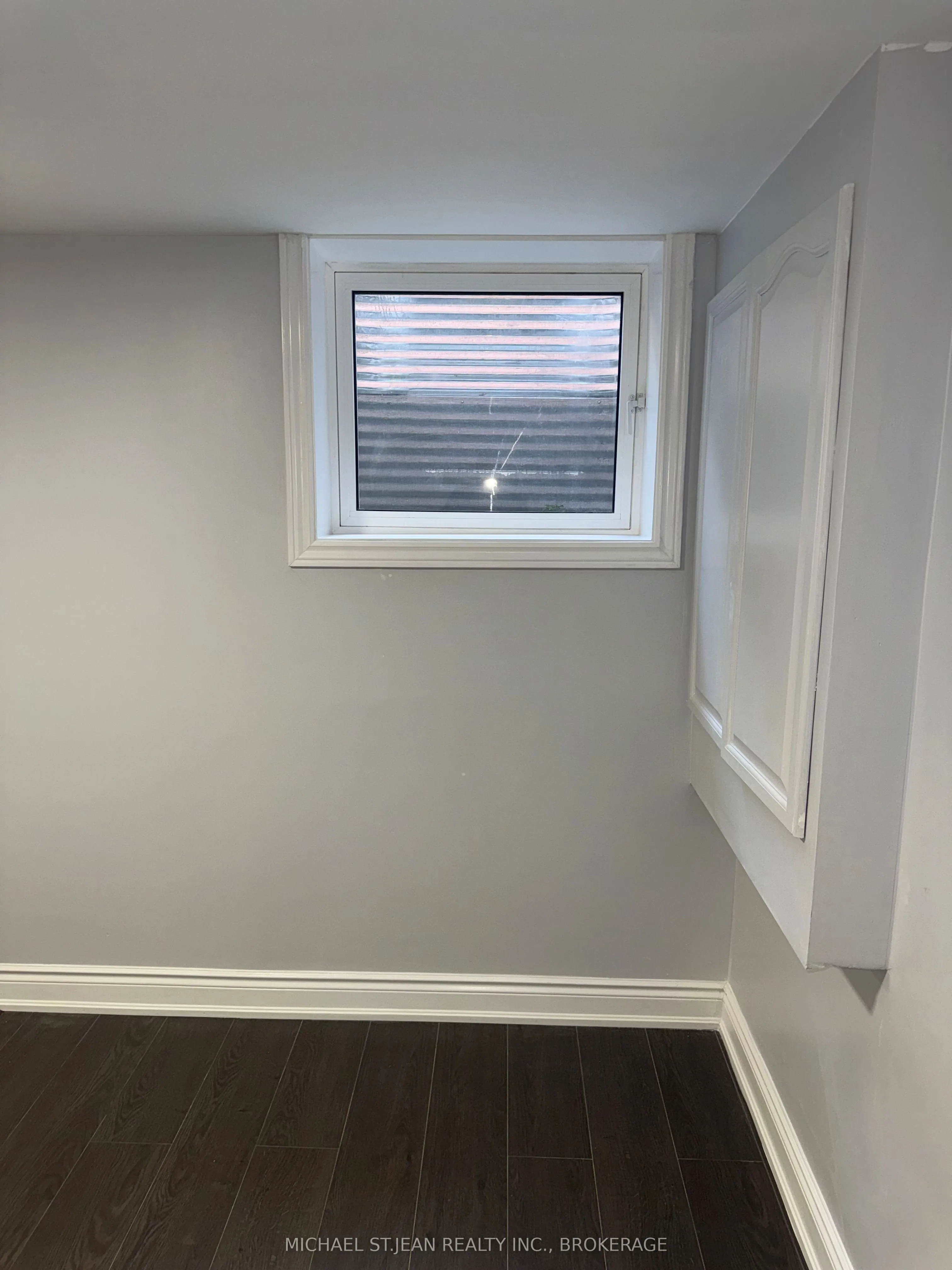 2034 Waycross Crescent, #Basement